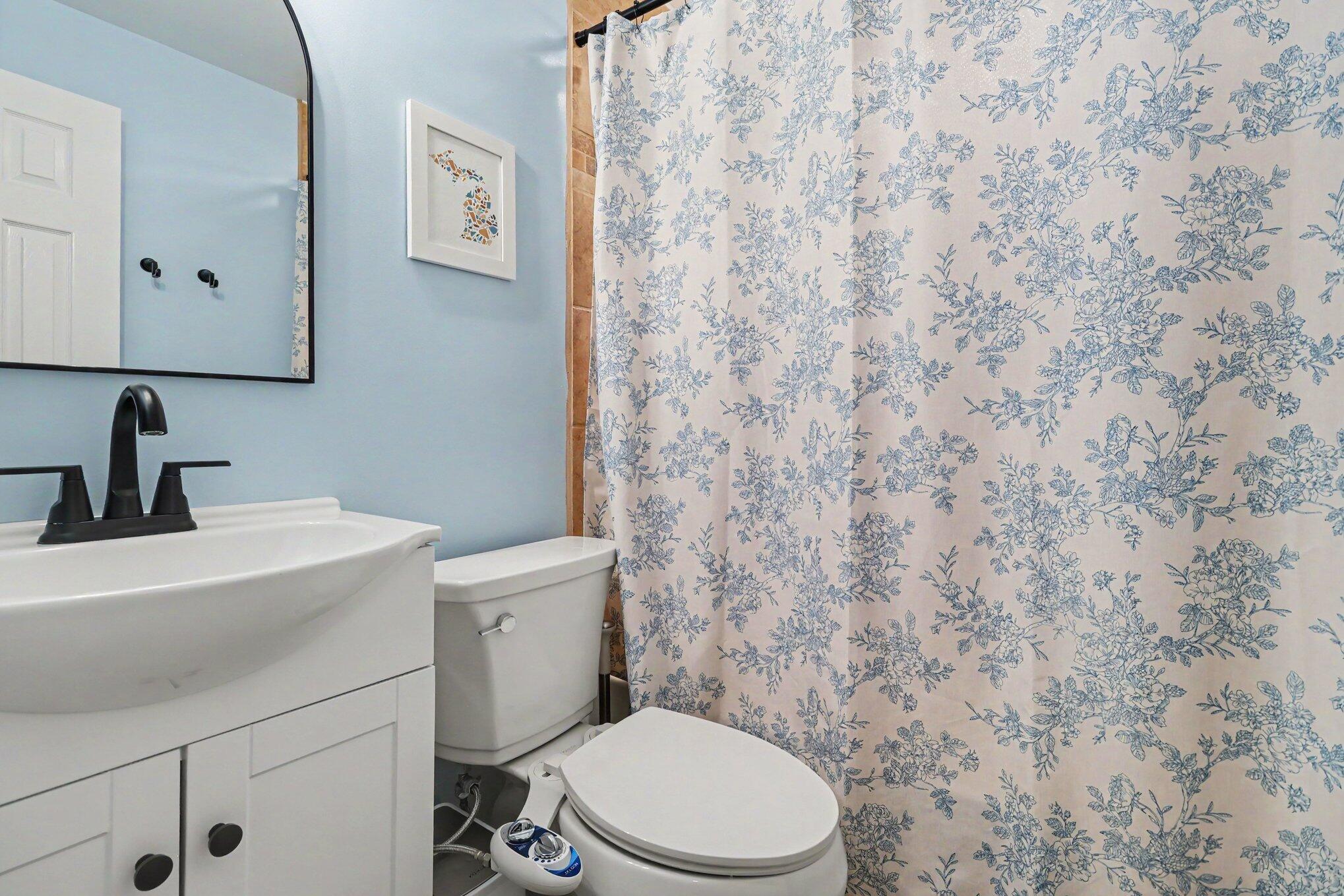 2405 Shasta Drive Property Photo 22