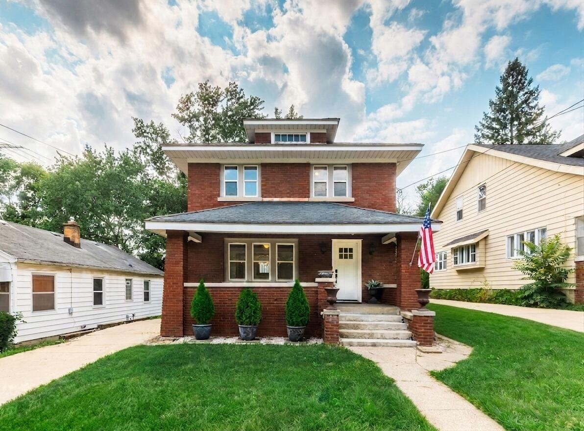 517 Eastern Avenue Ne Property Photo 1