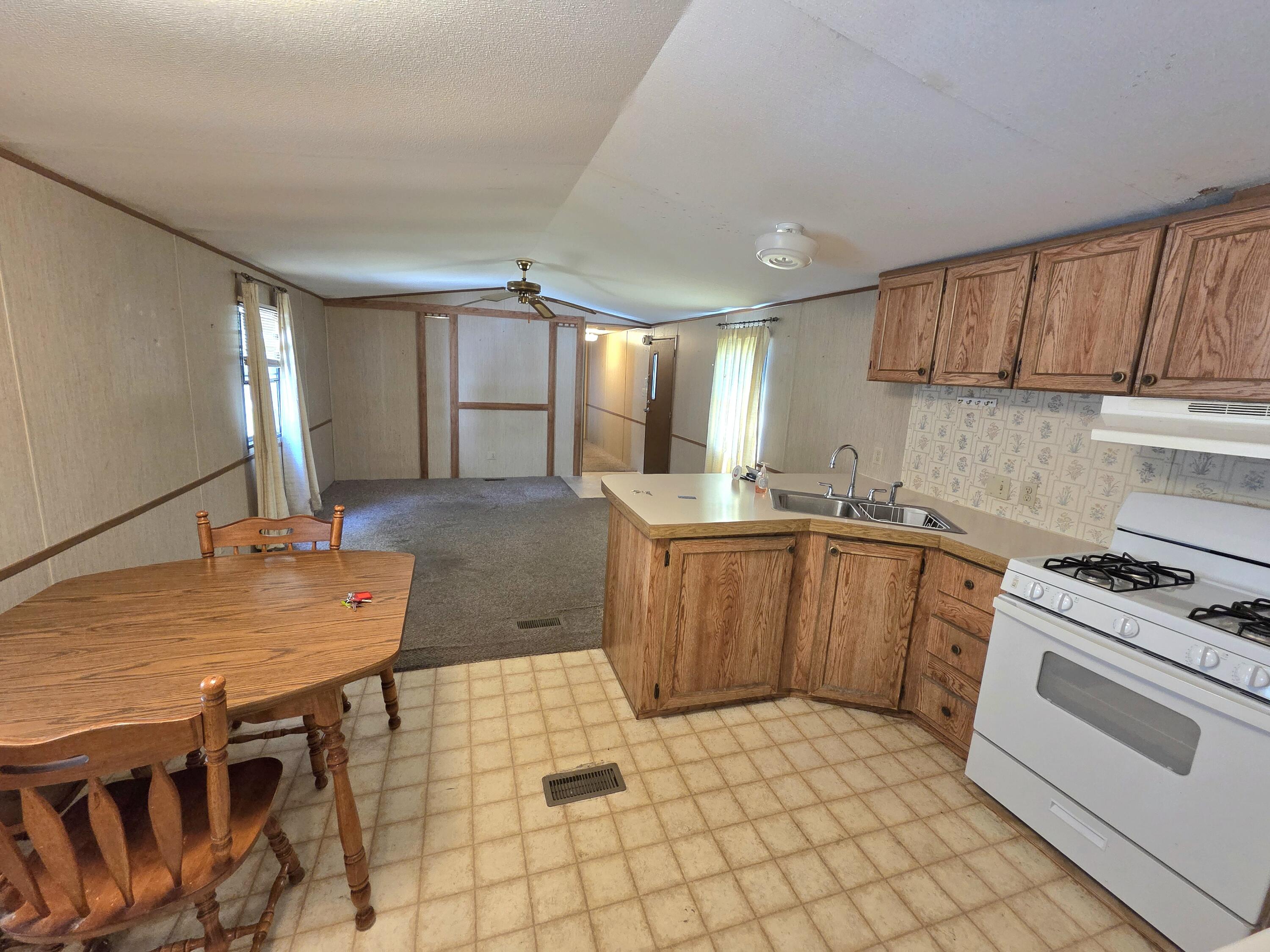 184 Birch Court Property Photo 7