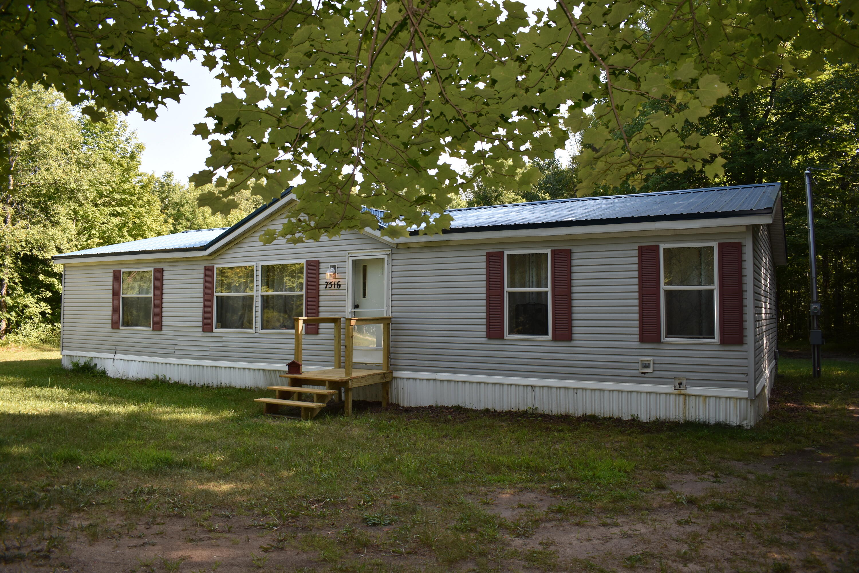 7516 Covert Road Ne Property Photo 3