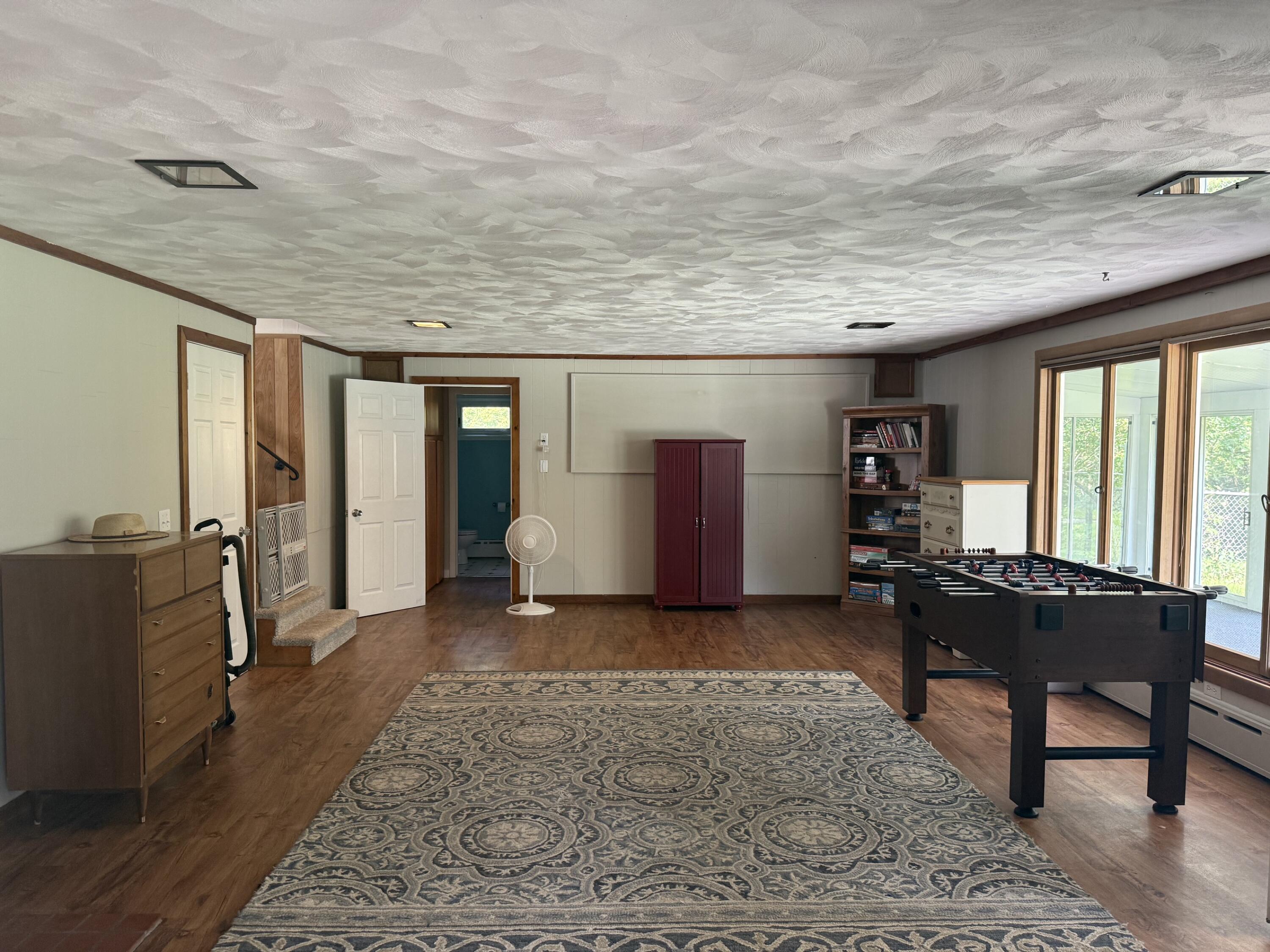 1122 W Green Street Property Photo 20