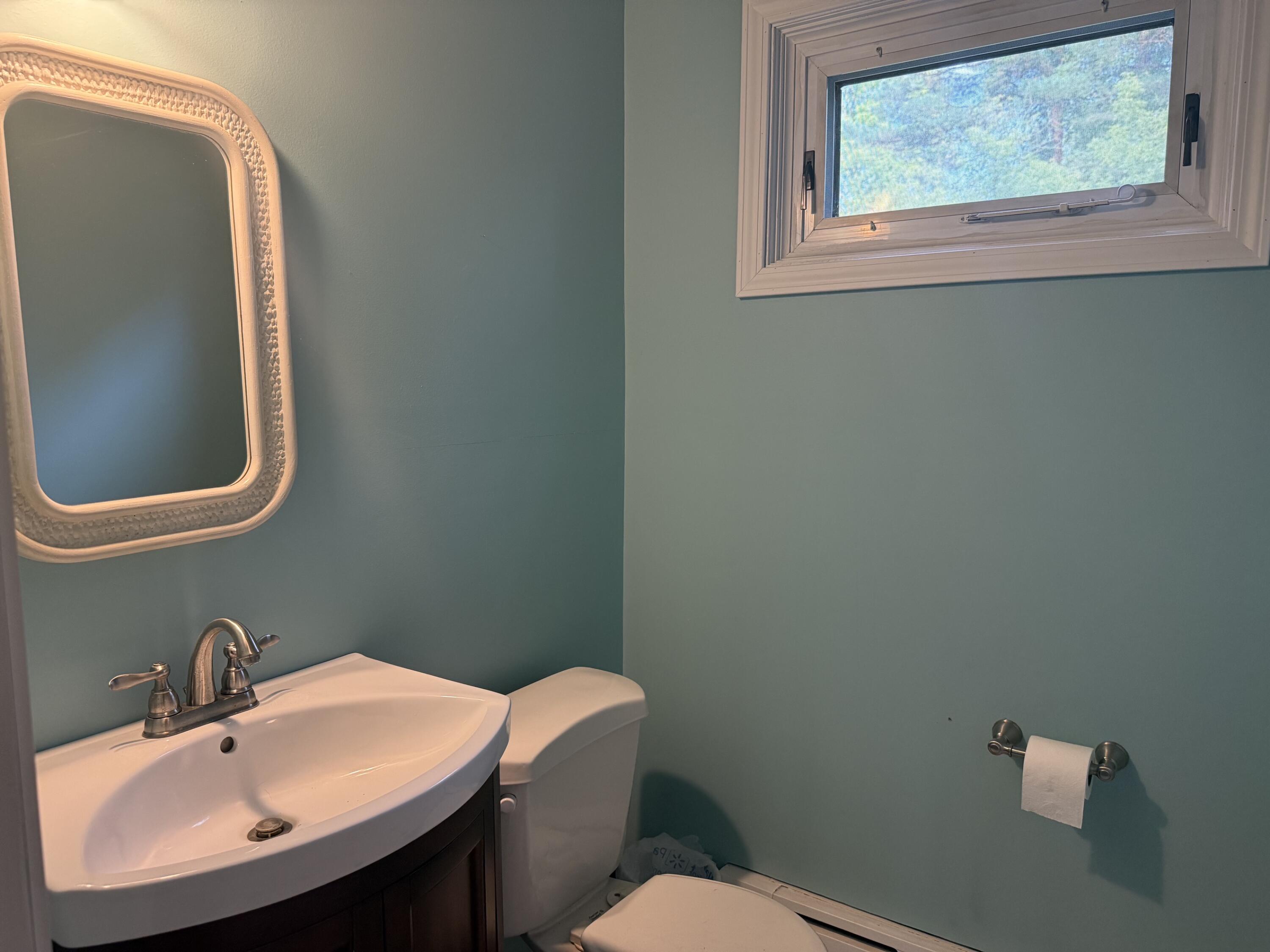 1122 W Green Street Property Photo 21