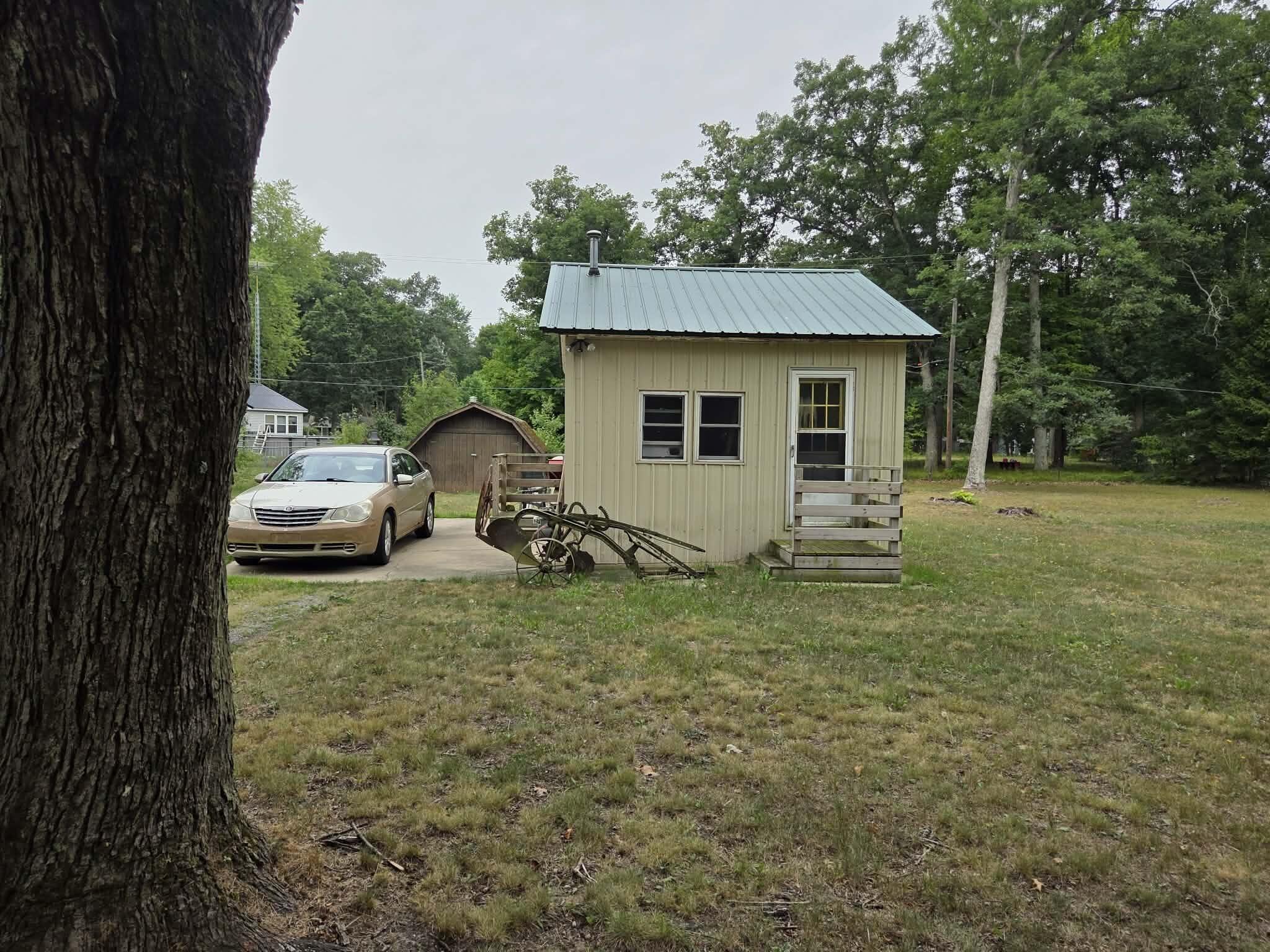 931 S Pierce Road Property Photo 1