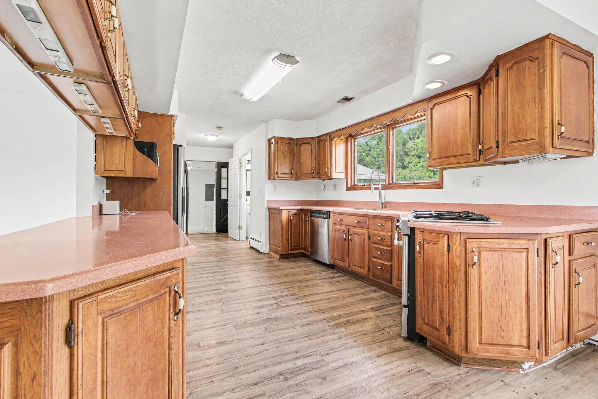 13250 Taylor Road Property Photo 6