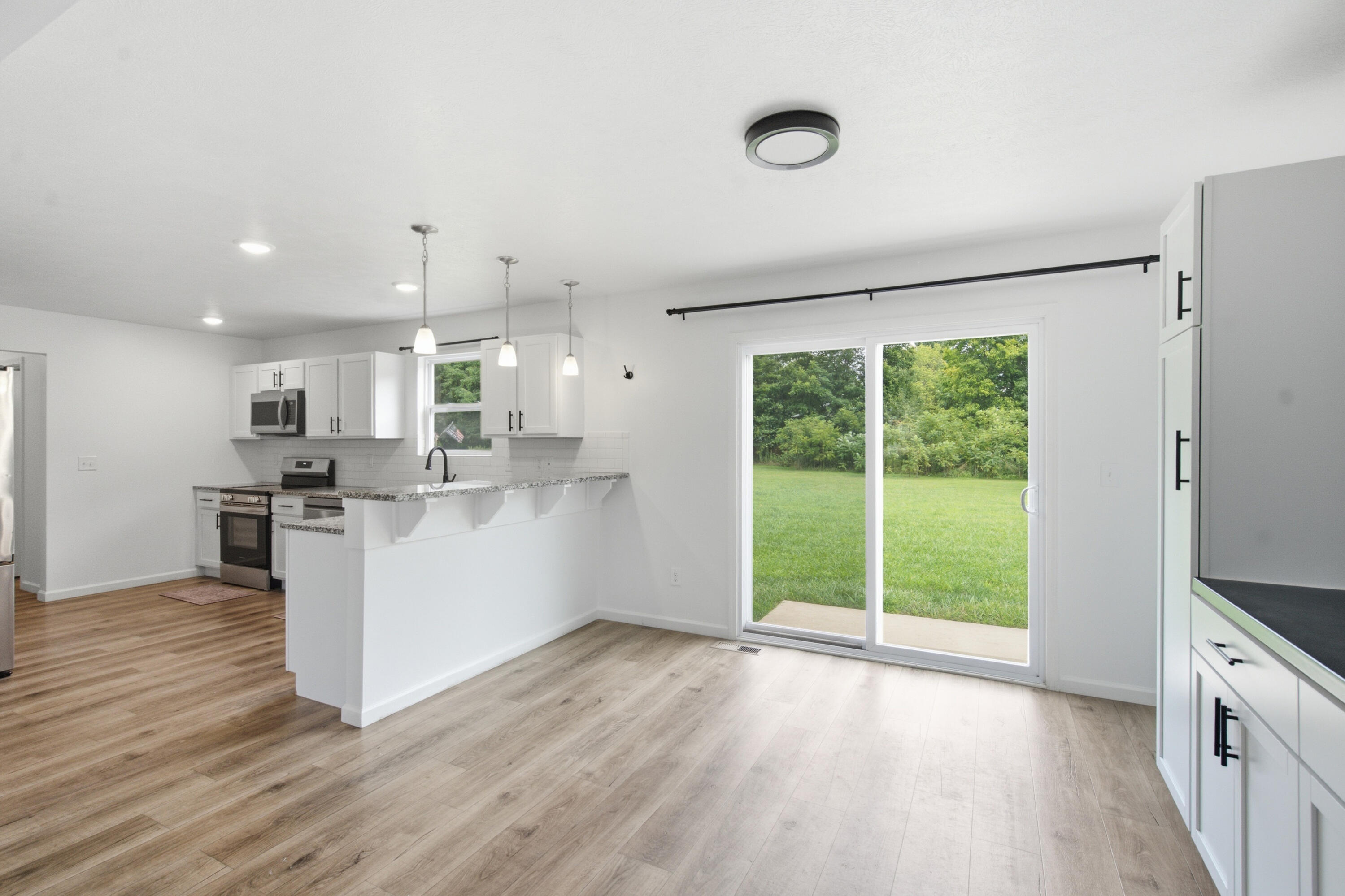 58705 Pond View Lane Property Photo 8