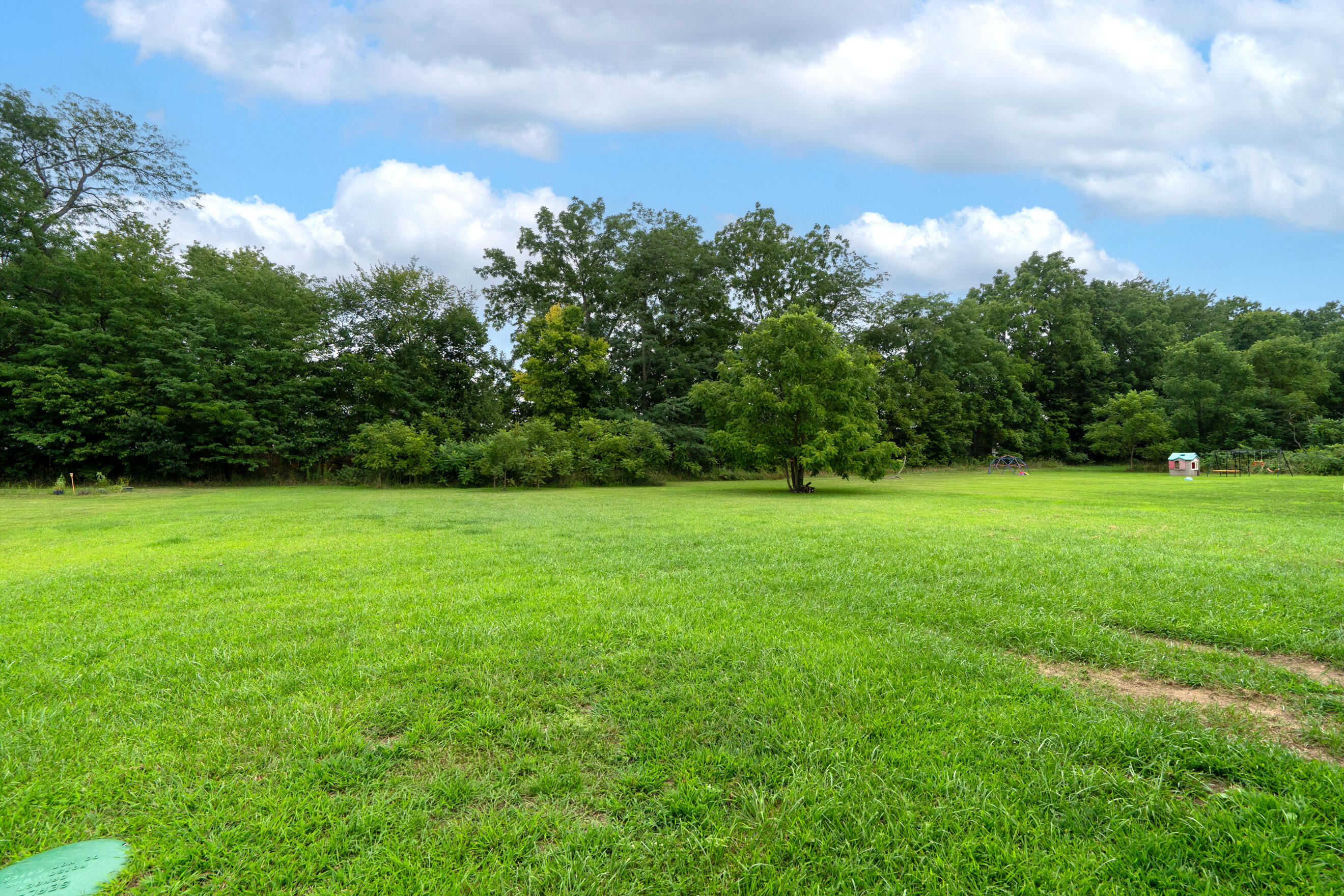 58705 Pond View Lane Property Photo 32