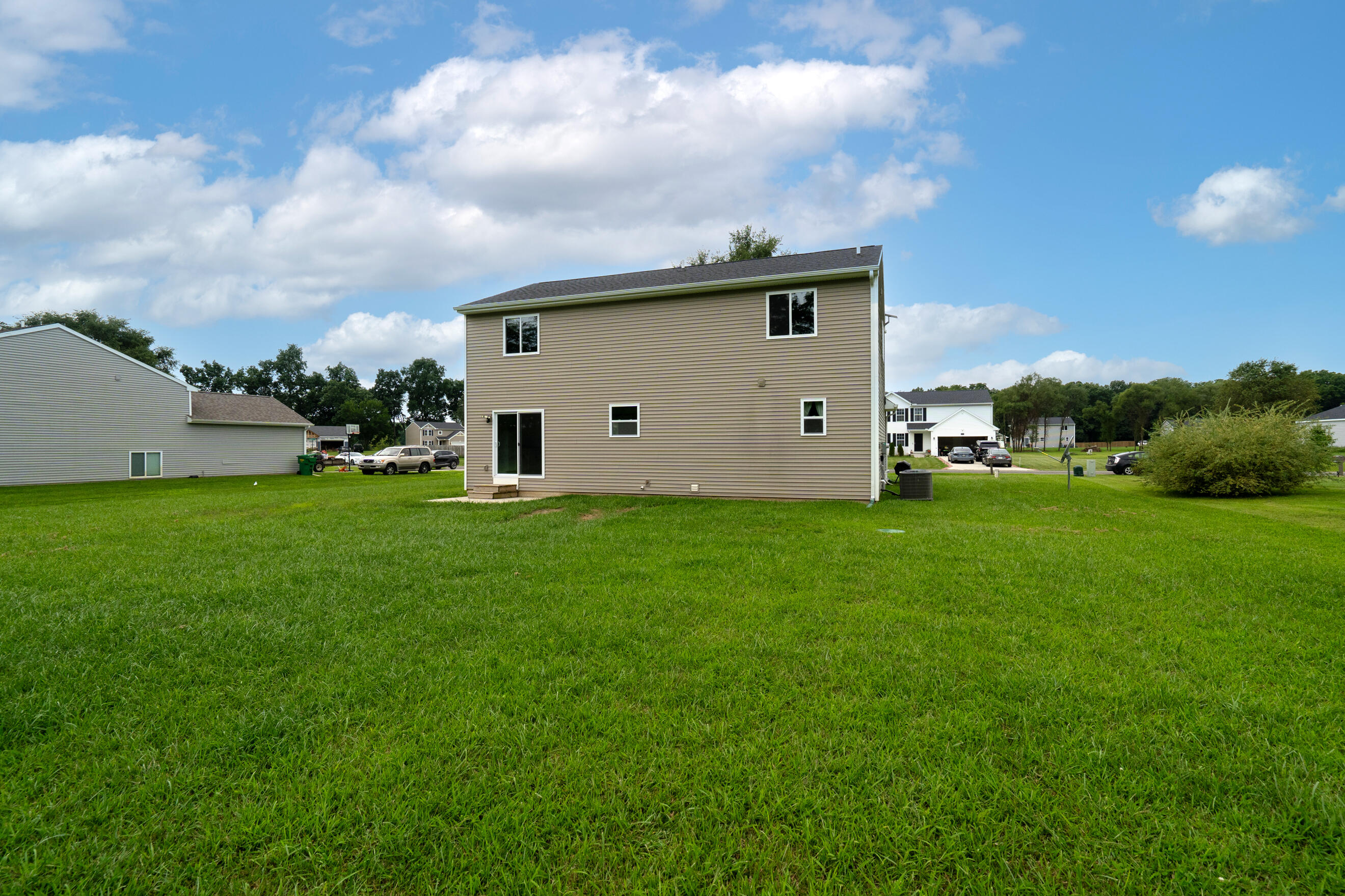 58705 Pond View Lane Property Photo 33