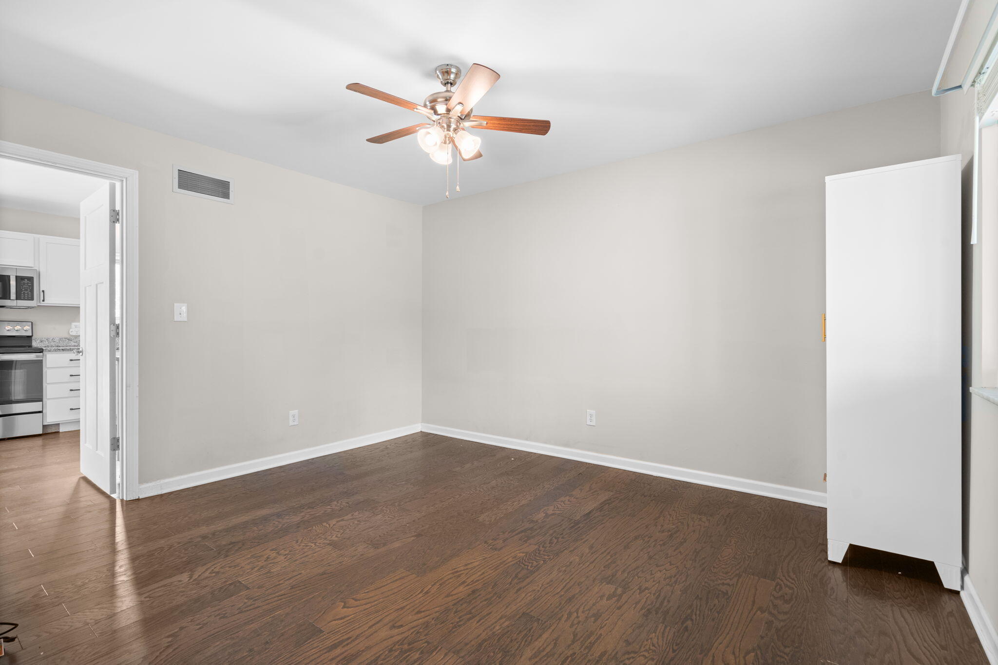 705 W Bemis Road Property Photo 22