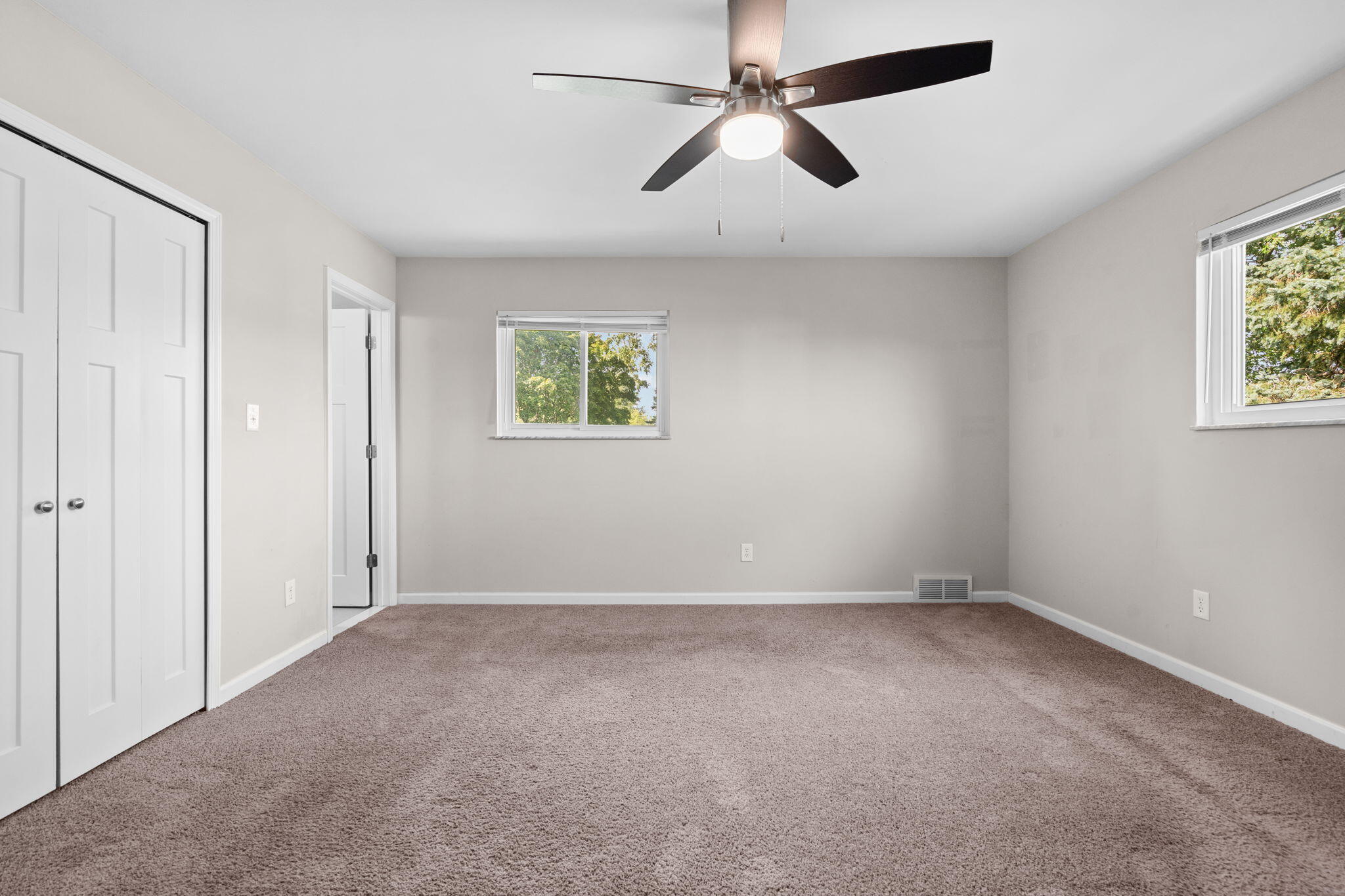 705 W Bemis Road Property Photo 29