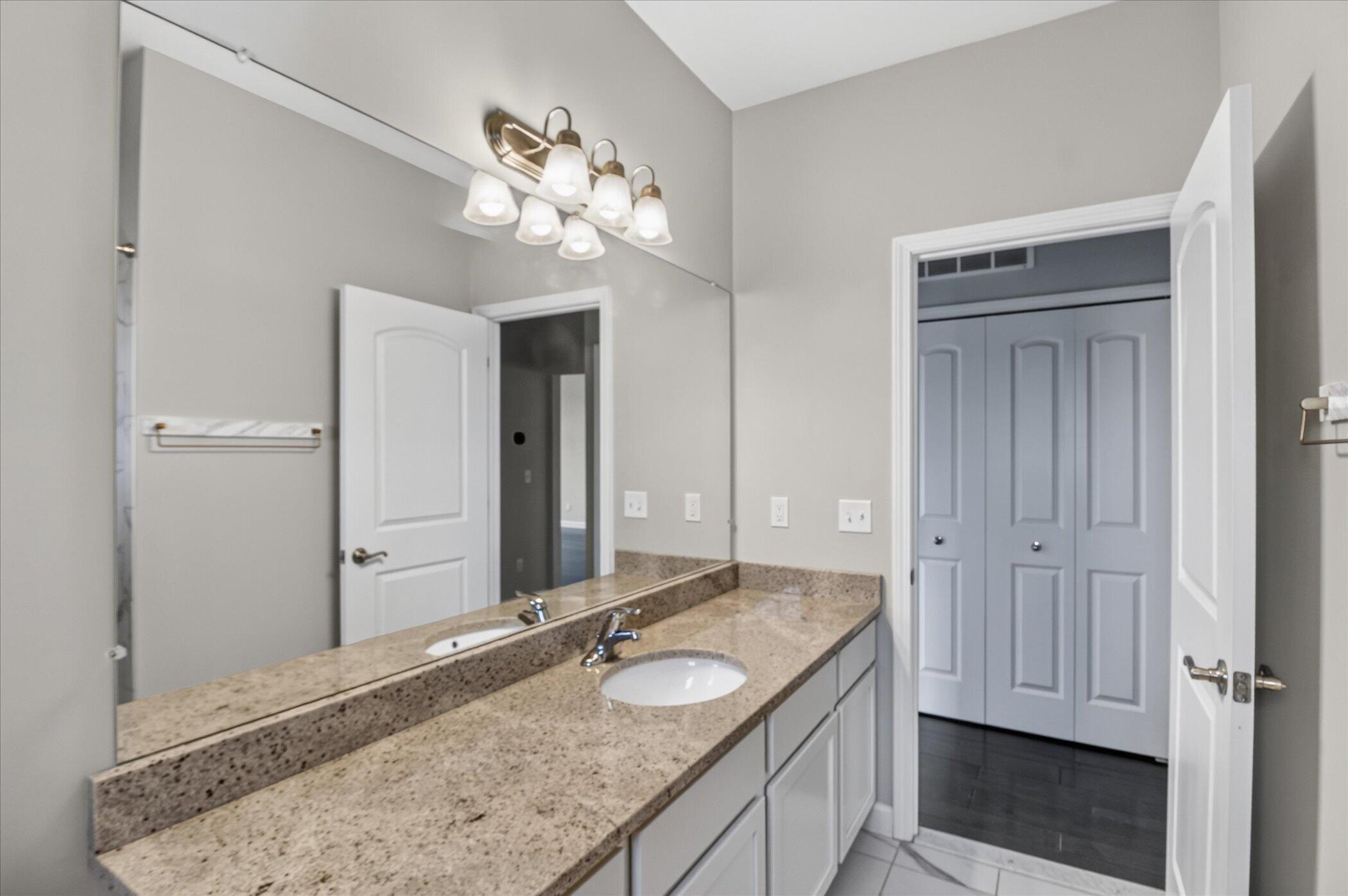 5512 Arbor Chase Drive Property Photo 18