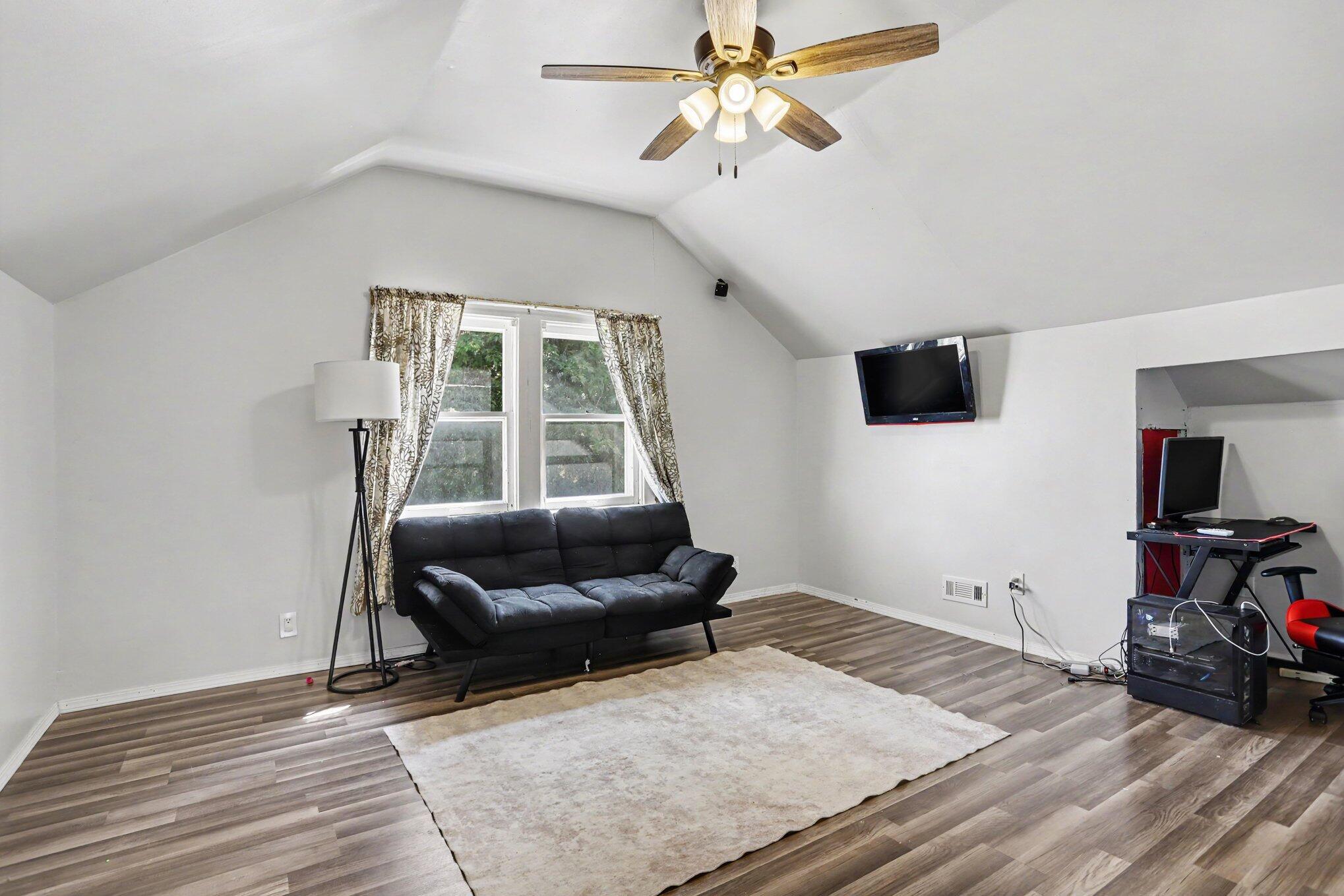 51 N 20th Street N Property Photo 11