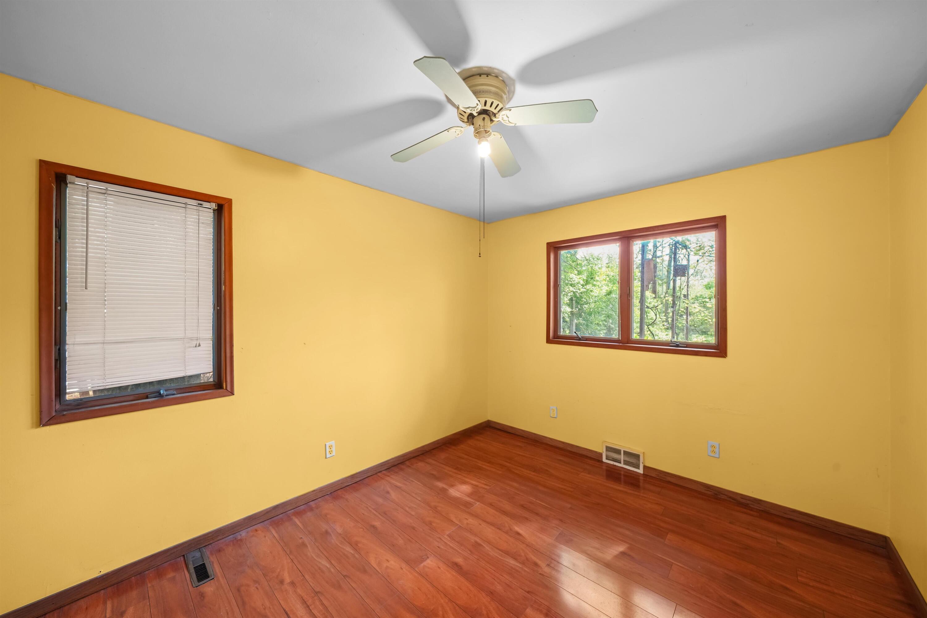 2371 Yost Boulevard Property Photo 8