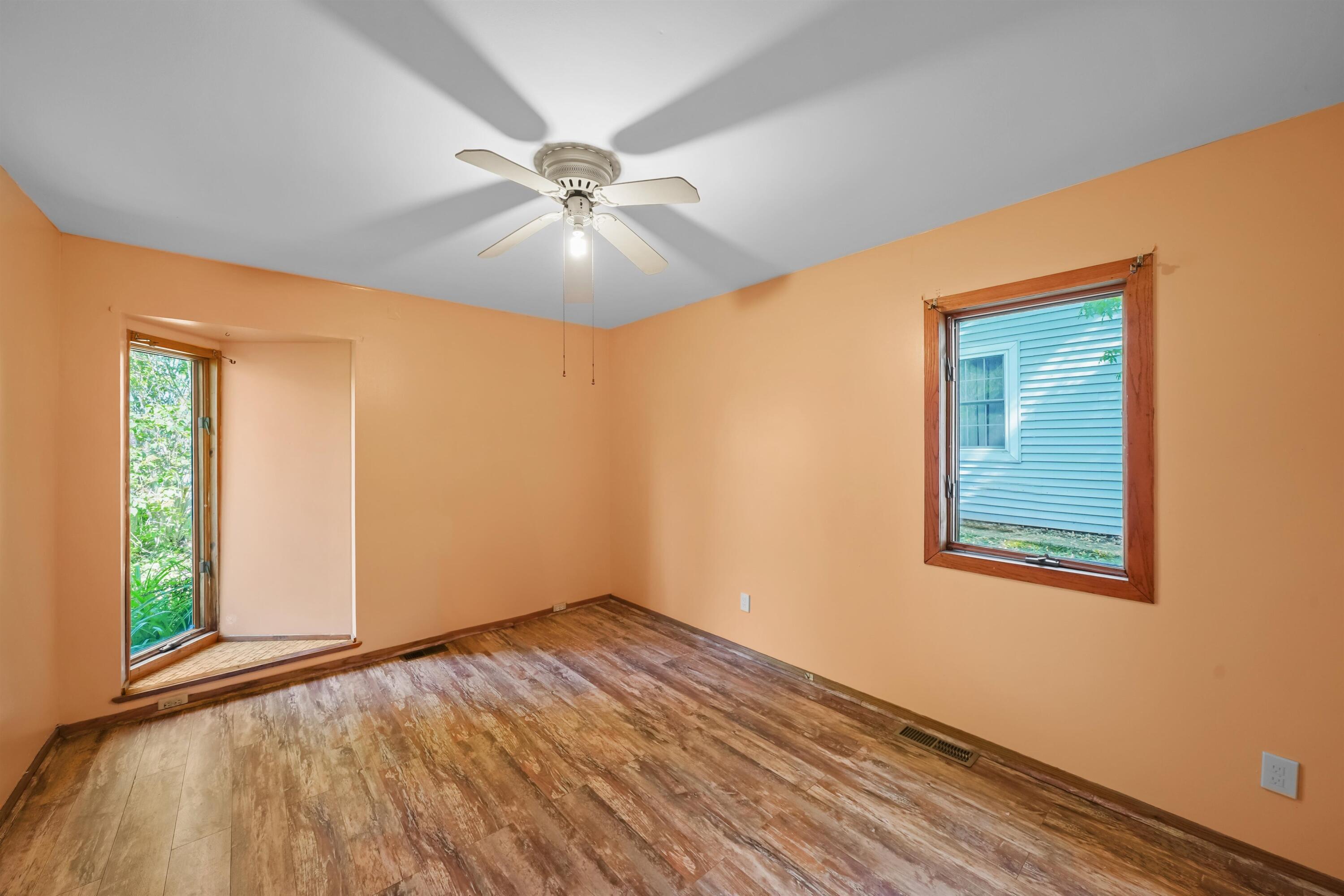 2371 Yost Boulevard Property Photo 9