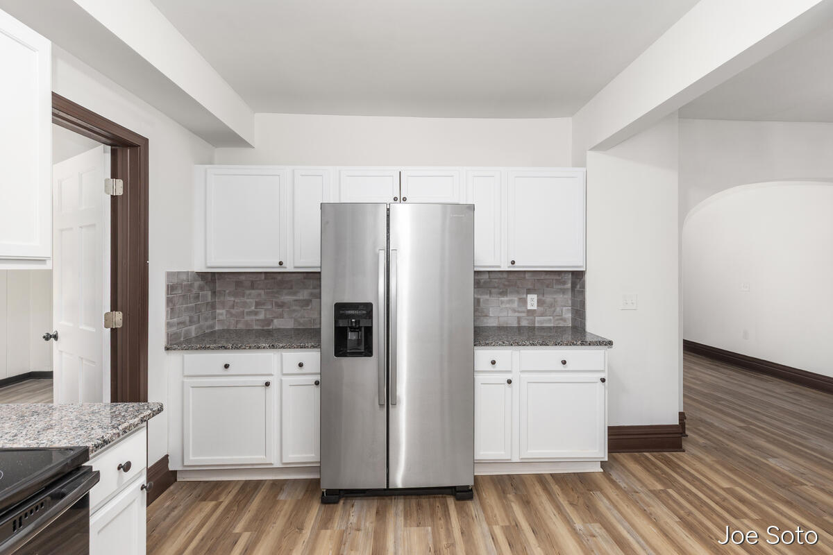 117 E Wright Avenue Property Photo 12