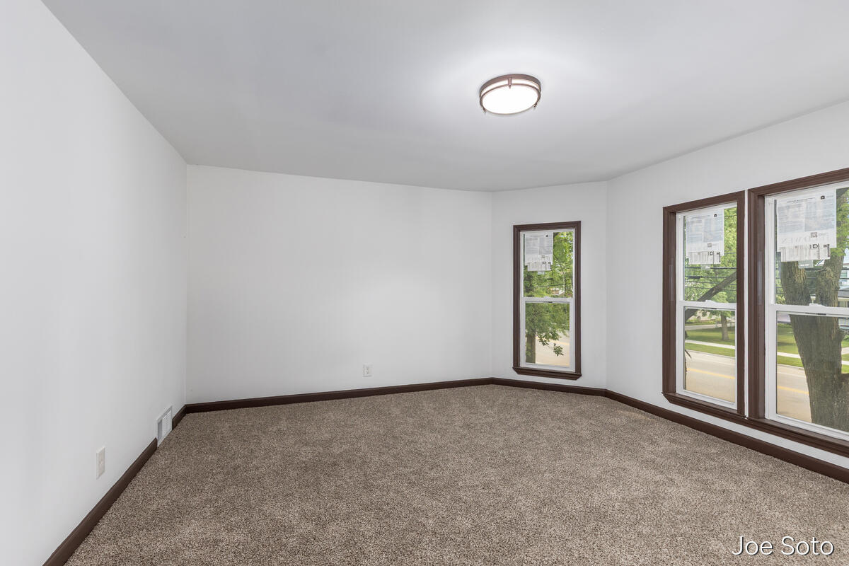 117 E Wright Avenue Property Photo 19