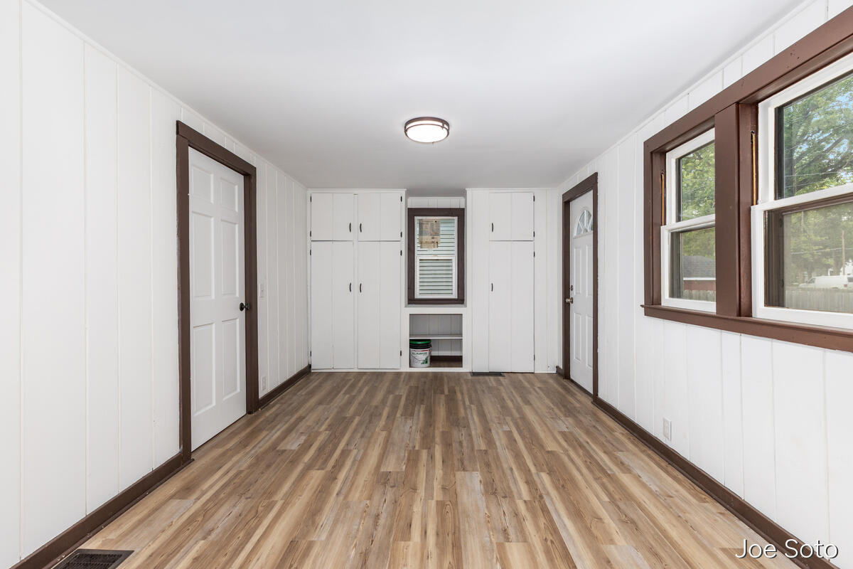 117 E Wright Avenue Property Photo 27