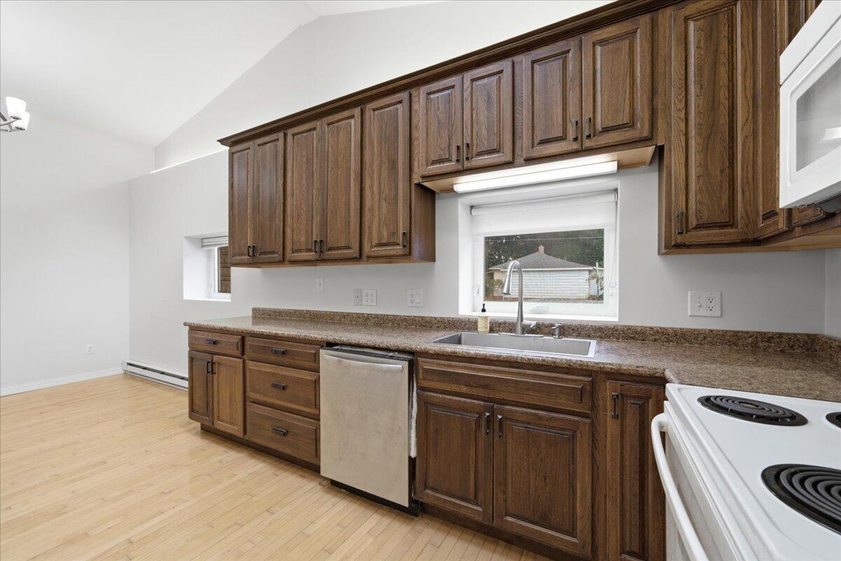 9129 3rd Street Property Photo 12