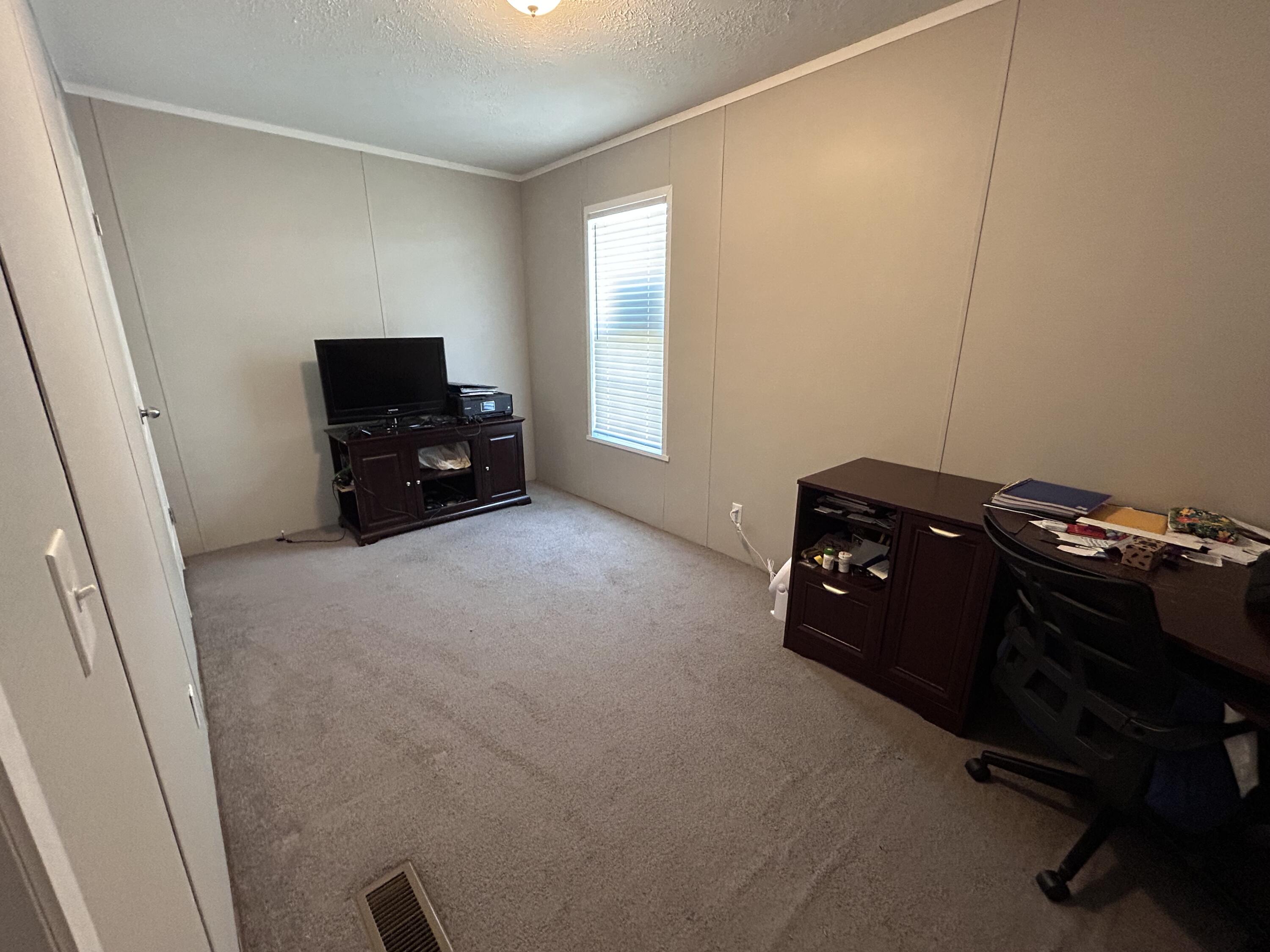 2835 S Wagner Road 196 Property Photo 12