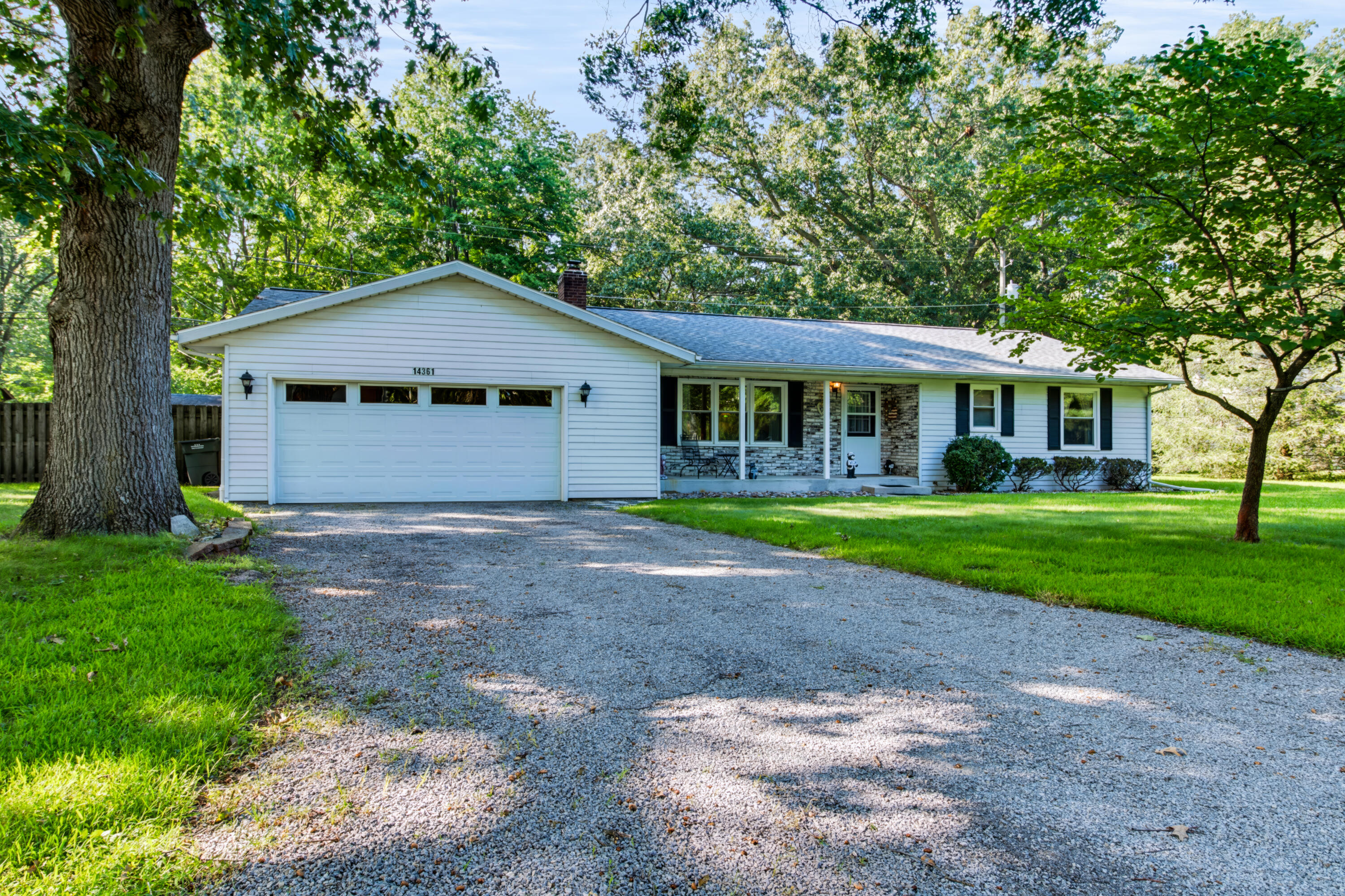 14361 Maple Drive Property Photo 2