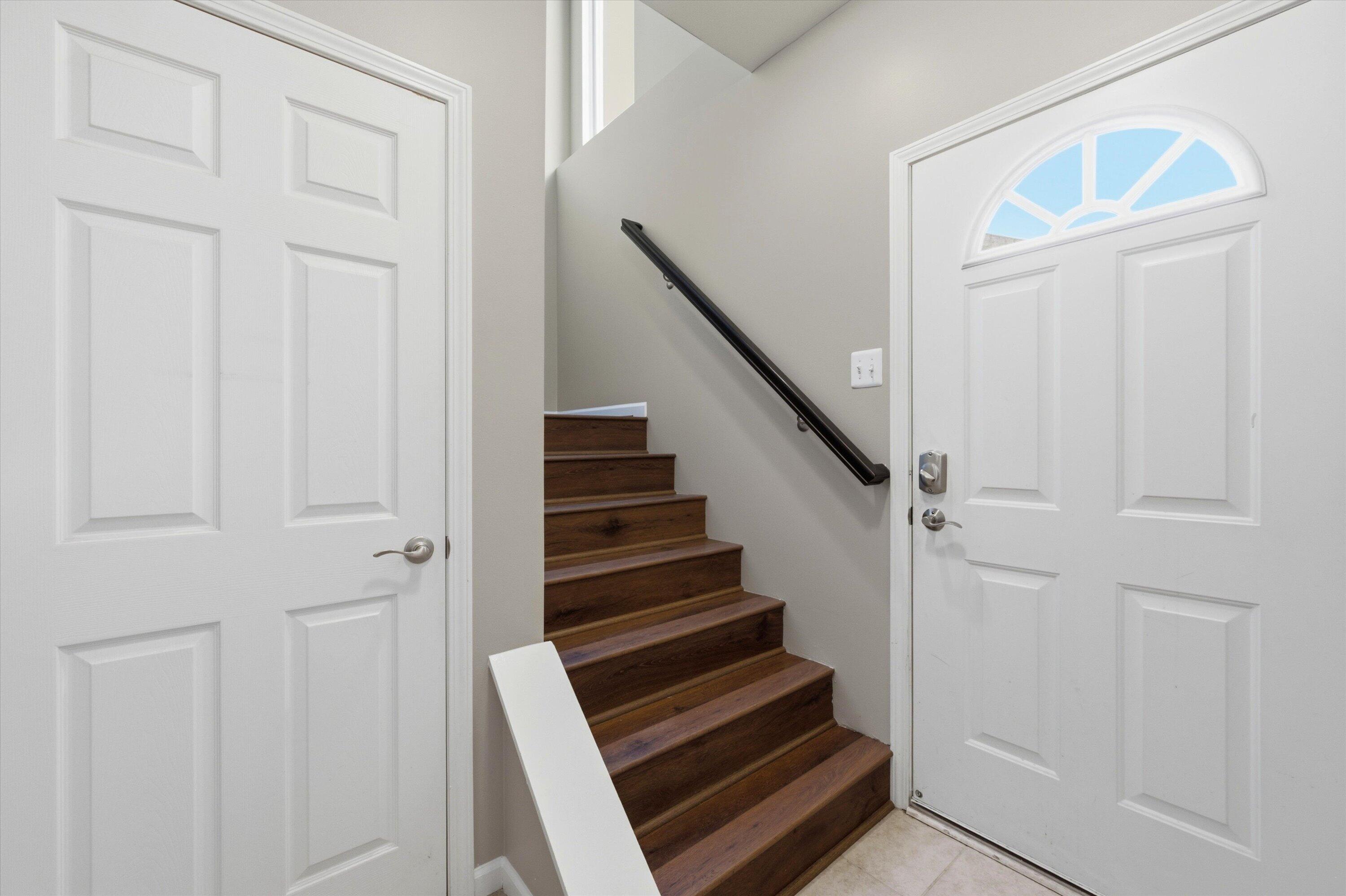 29442 Woodpark Circle Property Photo 4
