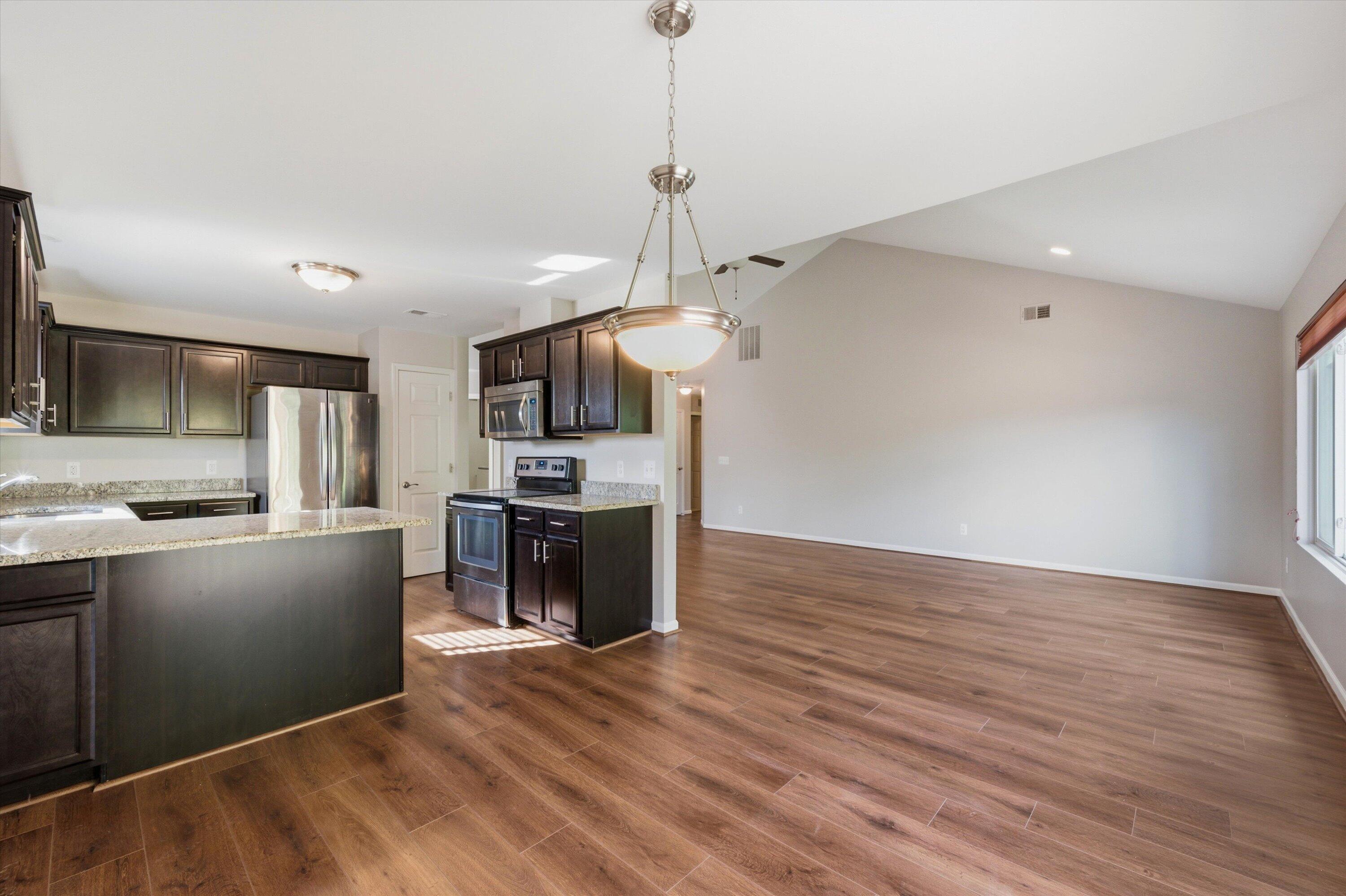 29442 Woodpark Circle Property Photo 15