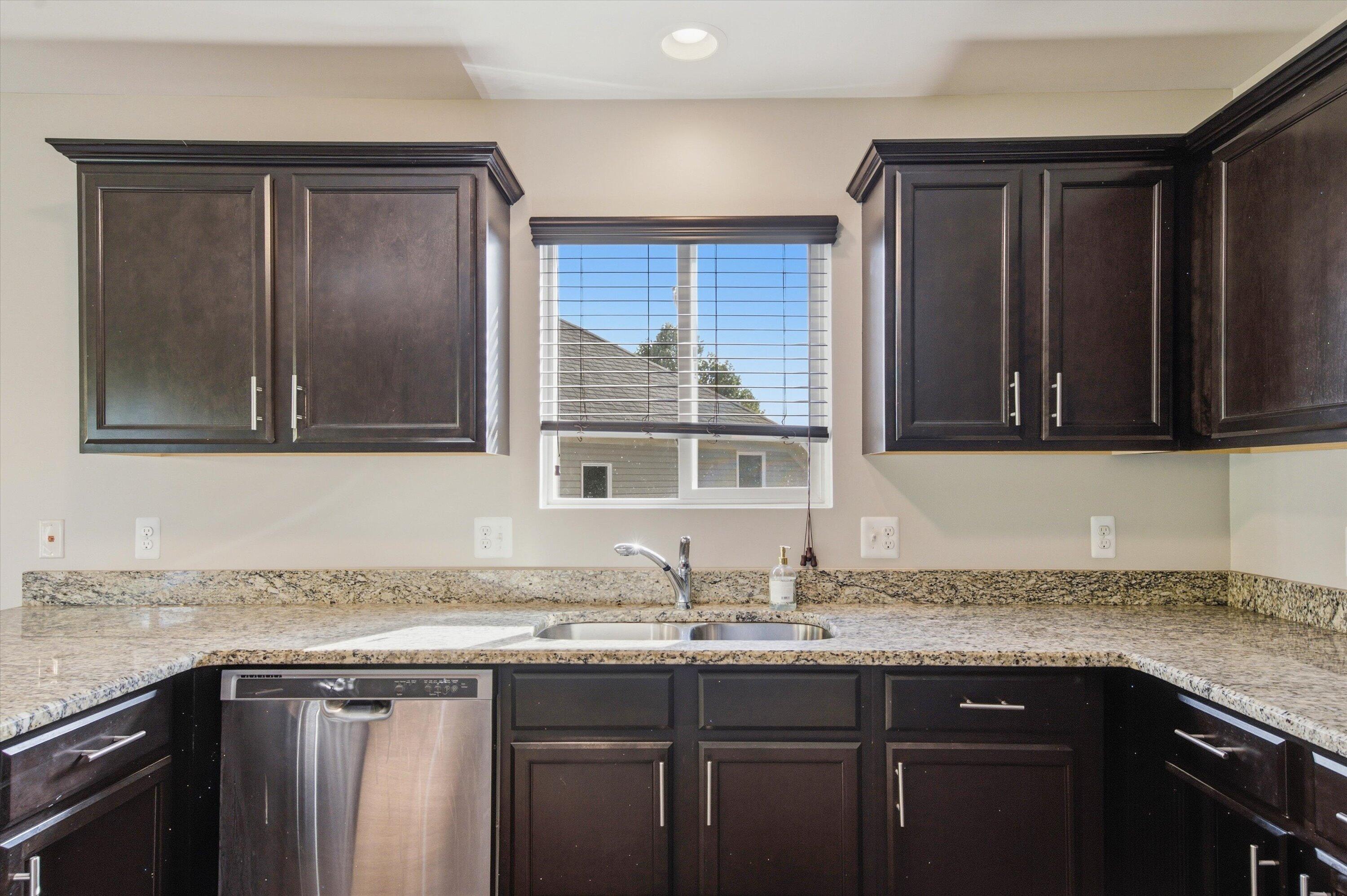 29442 Woodpark Circle Property Photo 18