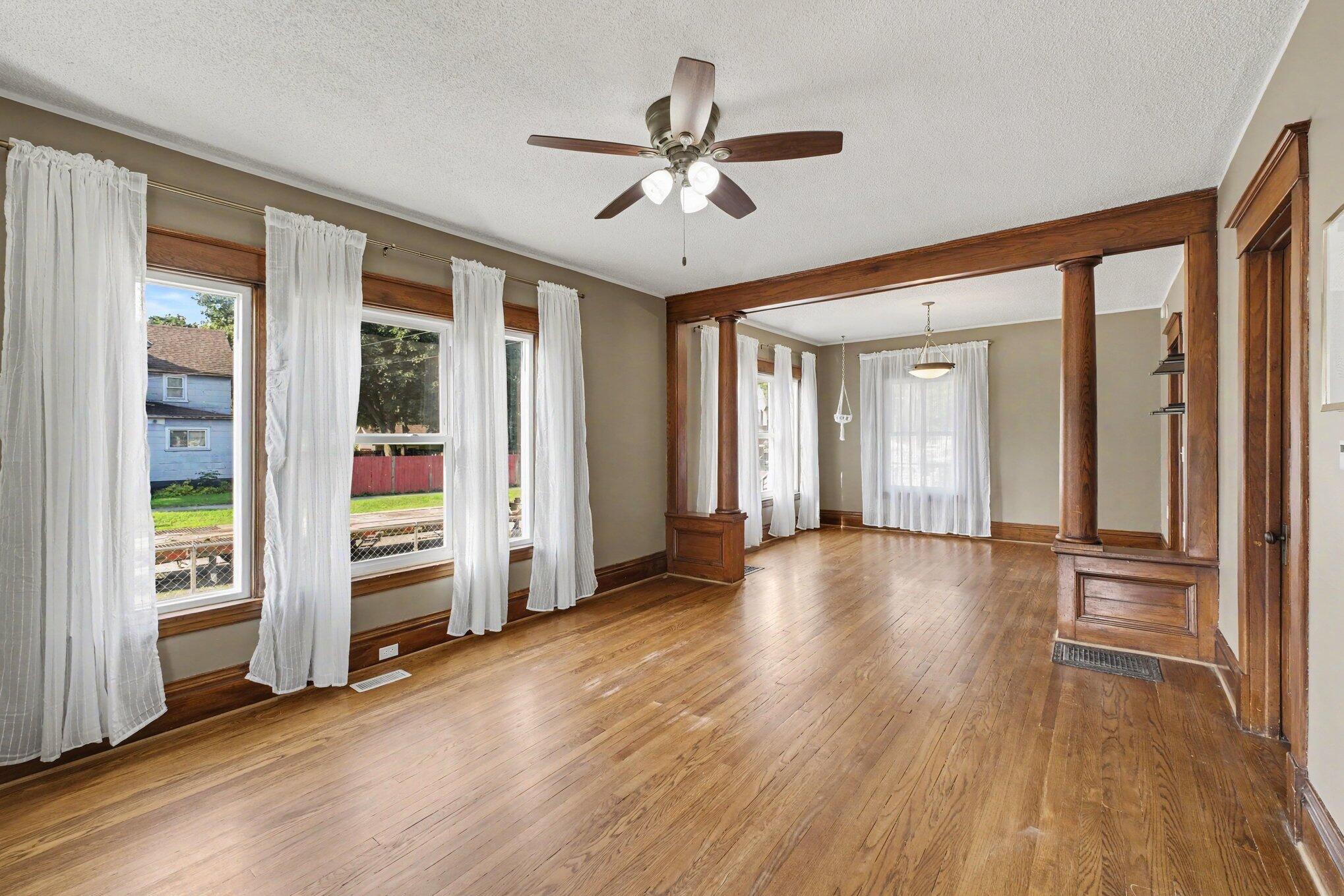 641 Lincoln Avenue Nw Property Photo 4
