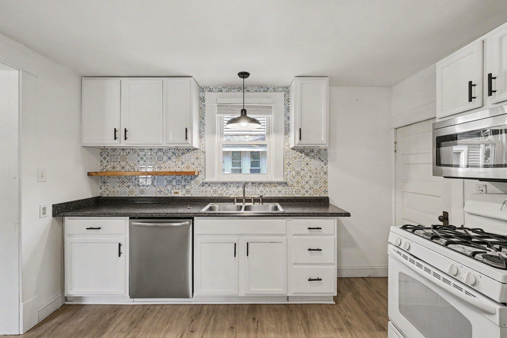 641 Lincoln Avenue Nw Property Photo 19