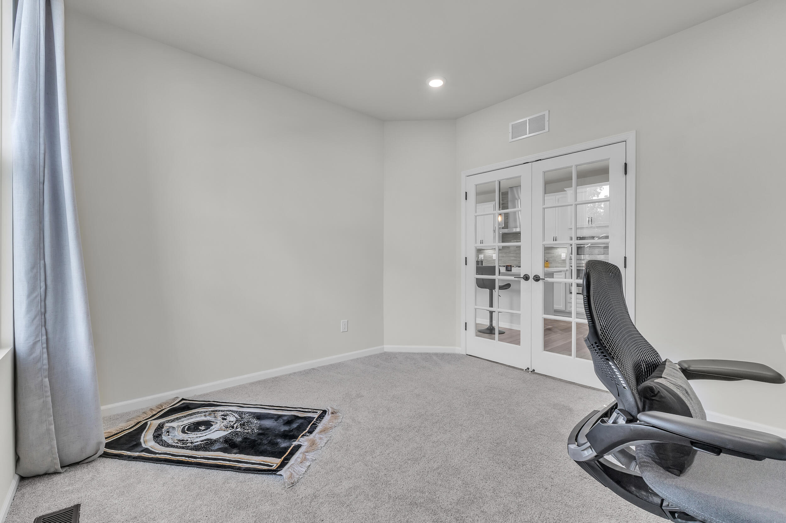 4959 Barnes Road Property Photo 33