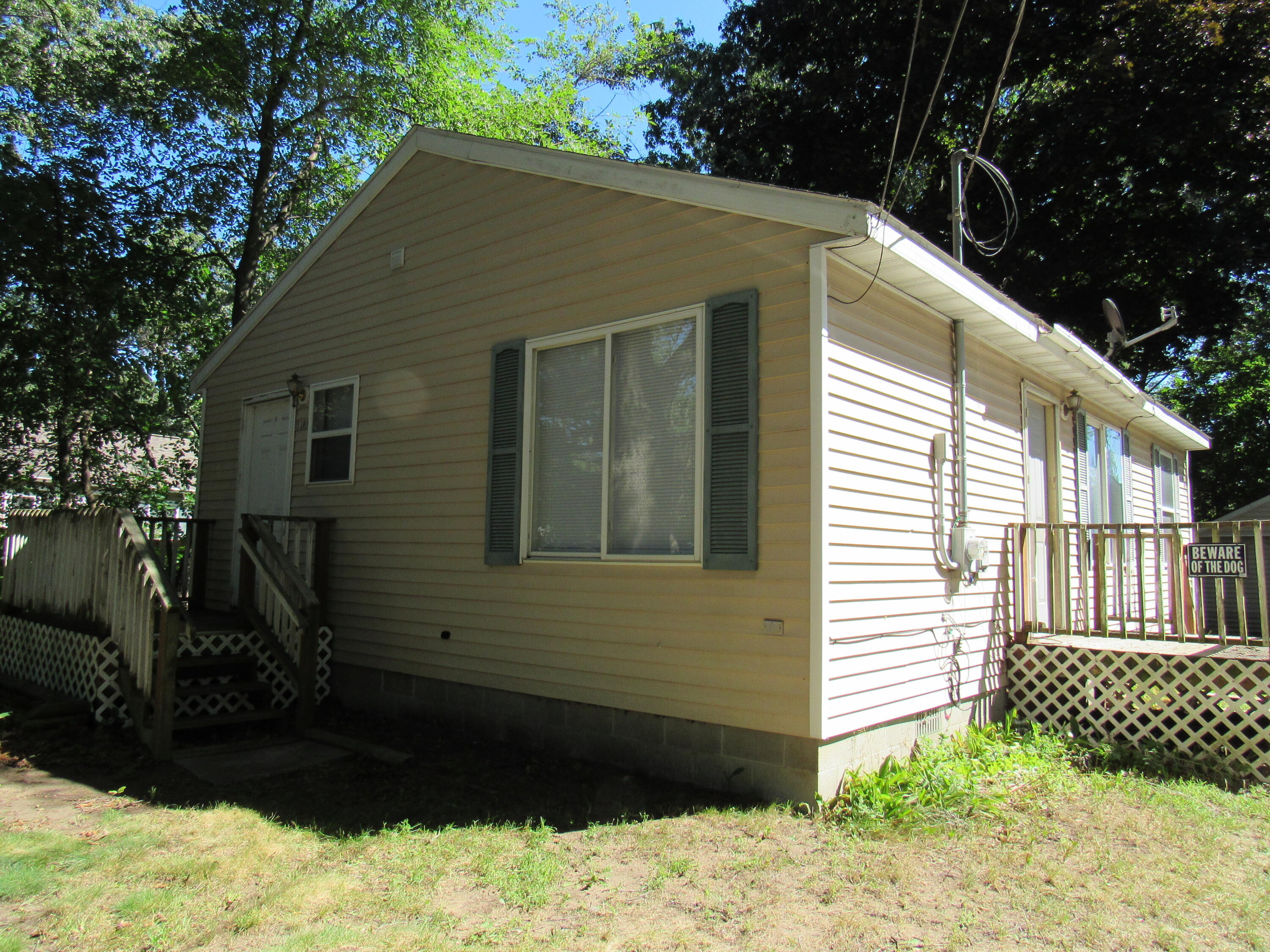 2708 Worden Street Property Photo 1