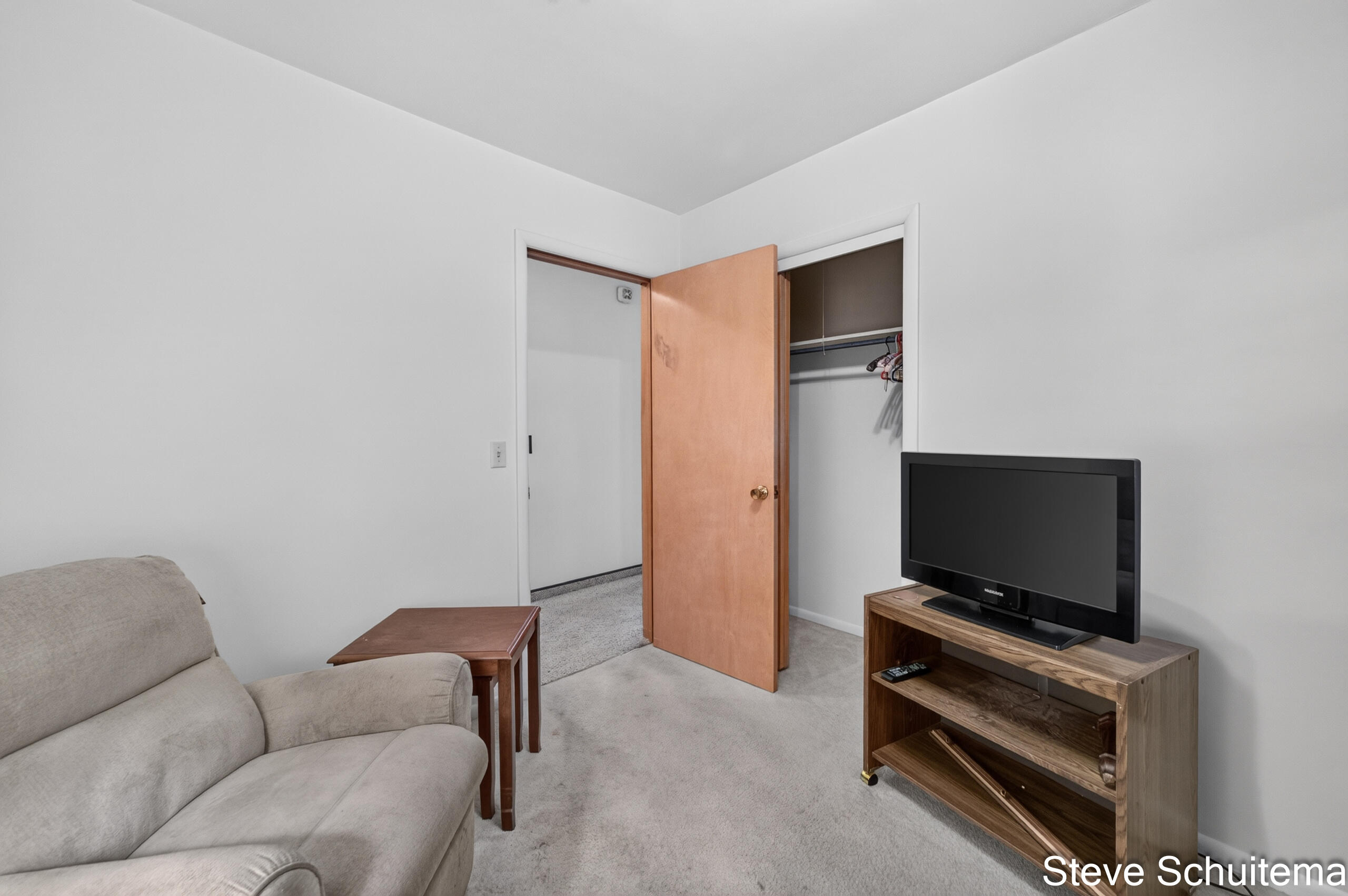 928 S Division Street Property Photo 18