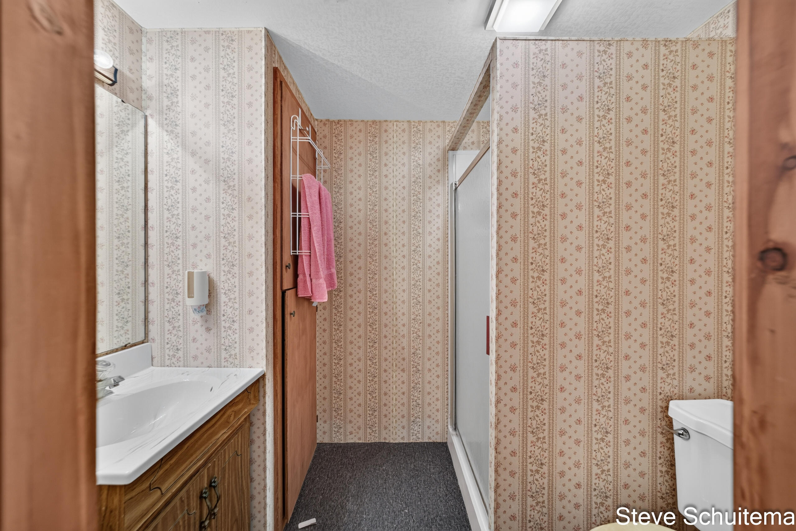 928 S Division Street Property Photo 30