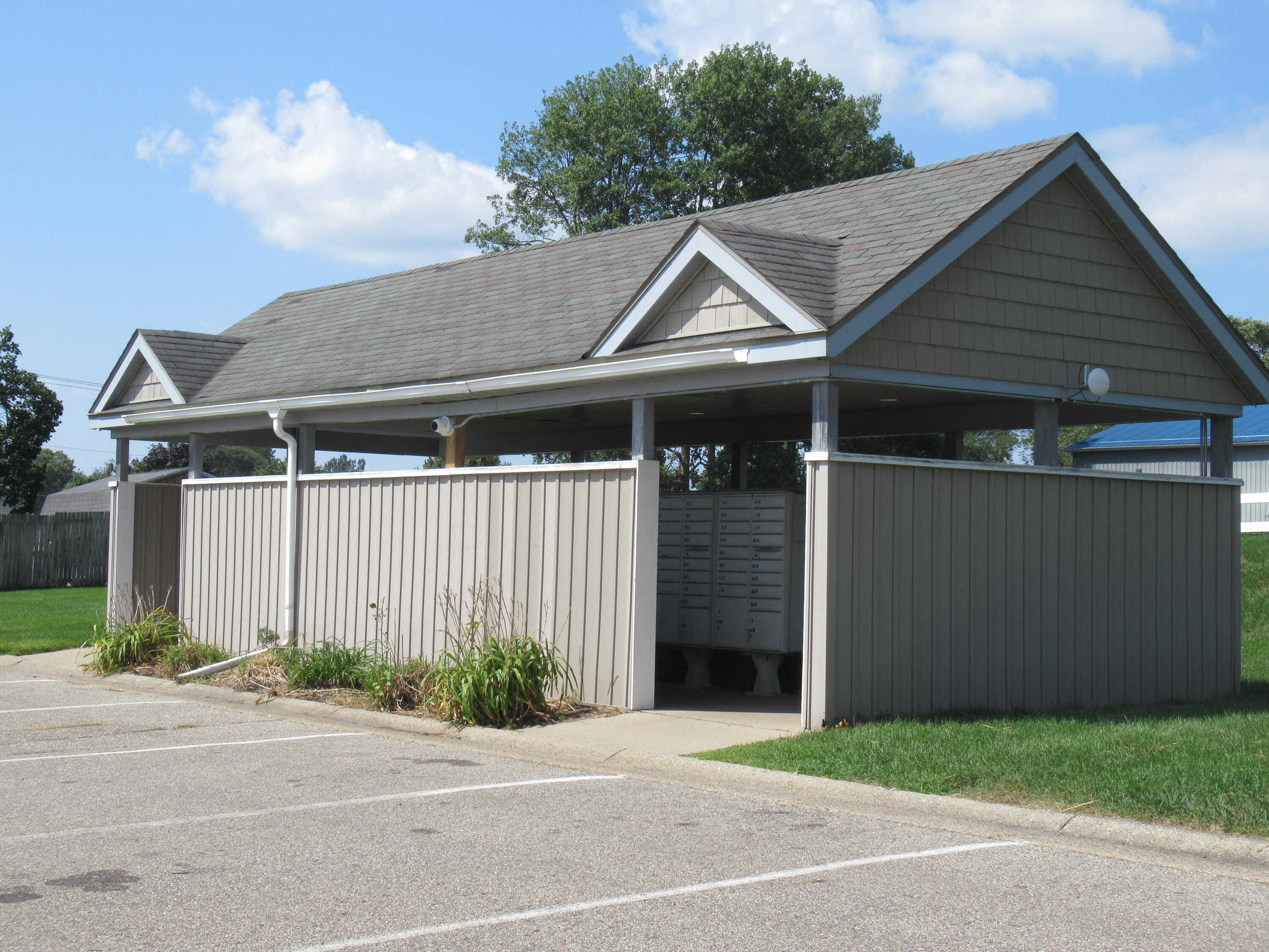 898 Millwood Trail Property Photo 4