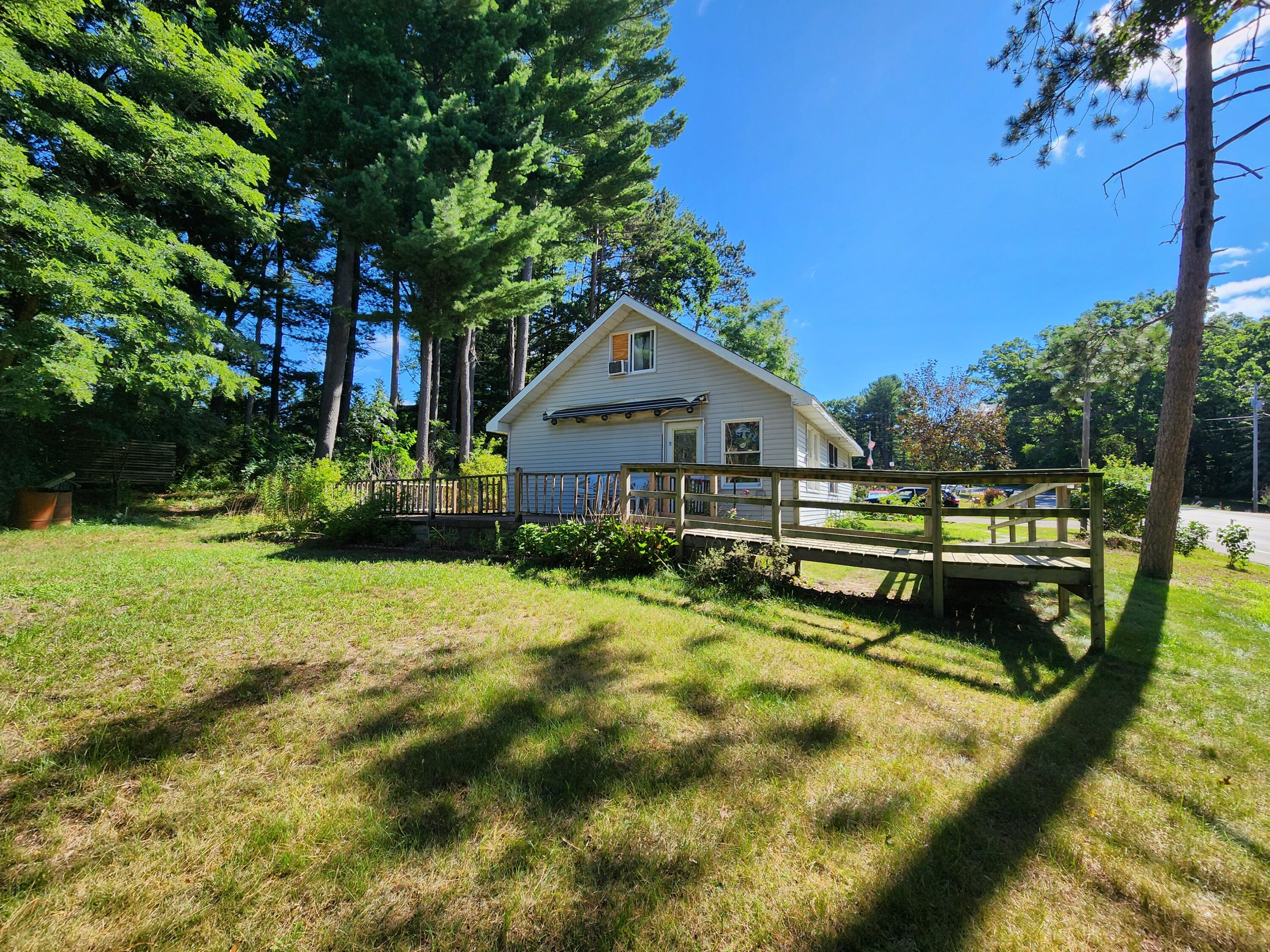 347 W Foss Avenue Property Photo 1