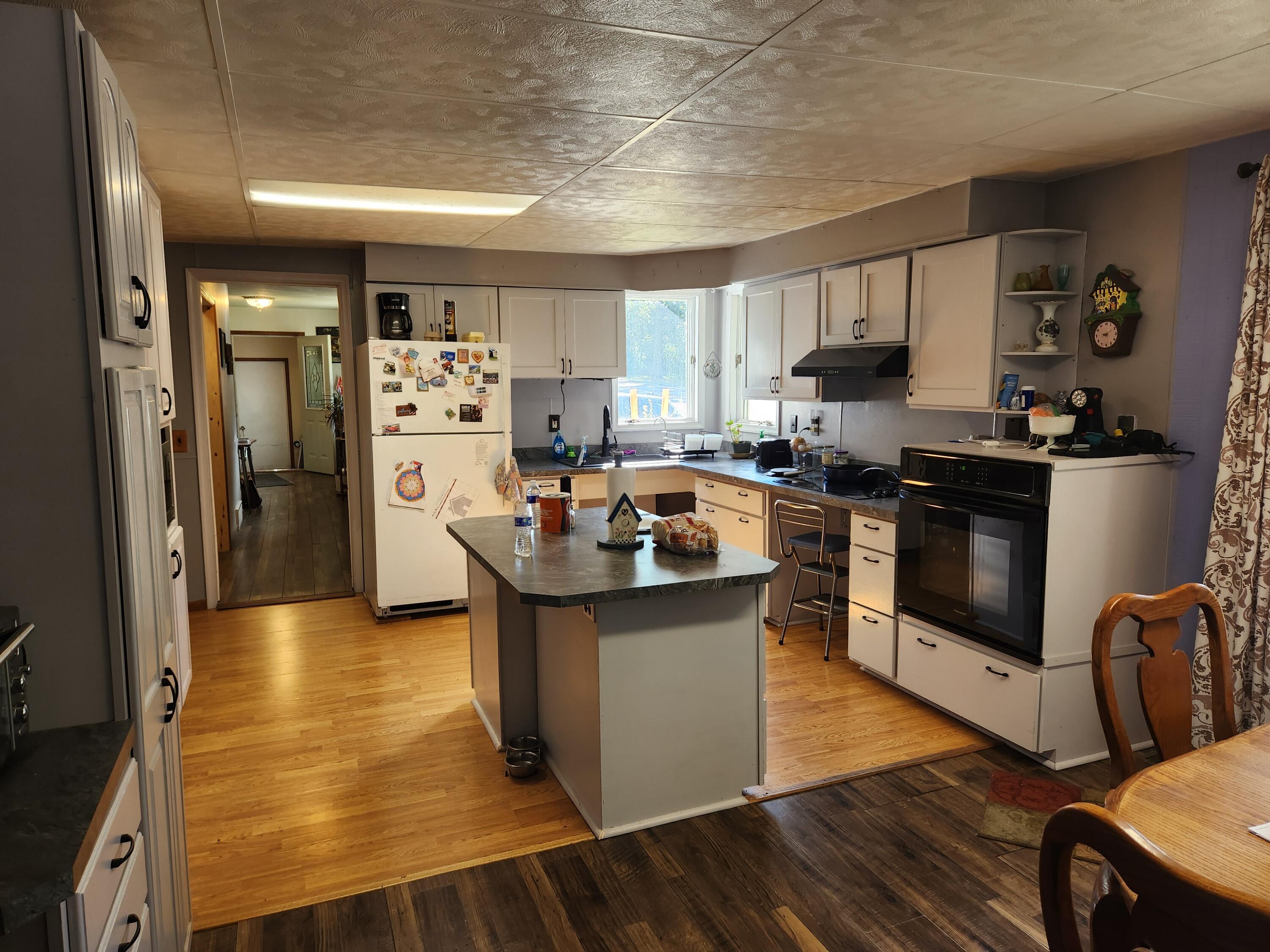 347 W Foss Avenue Property Photo 5
