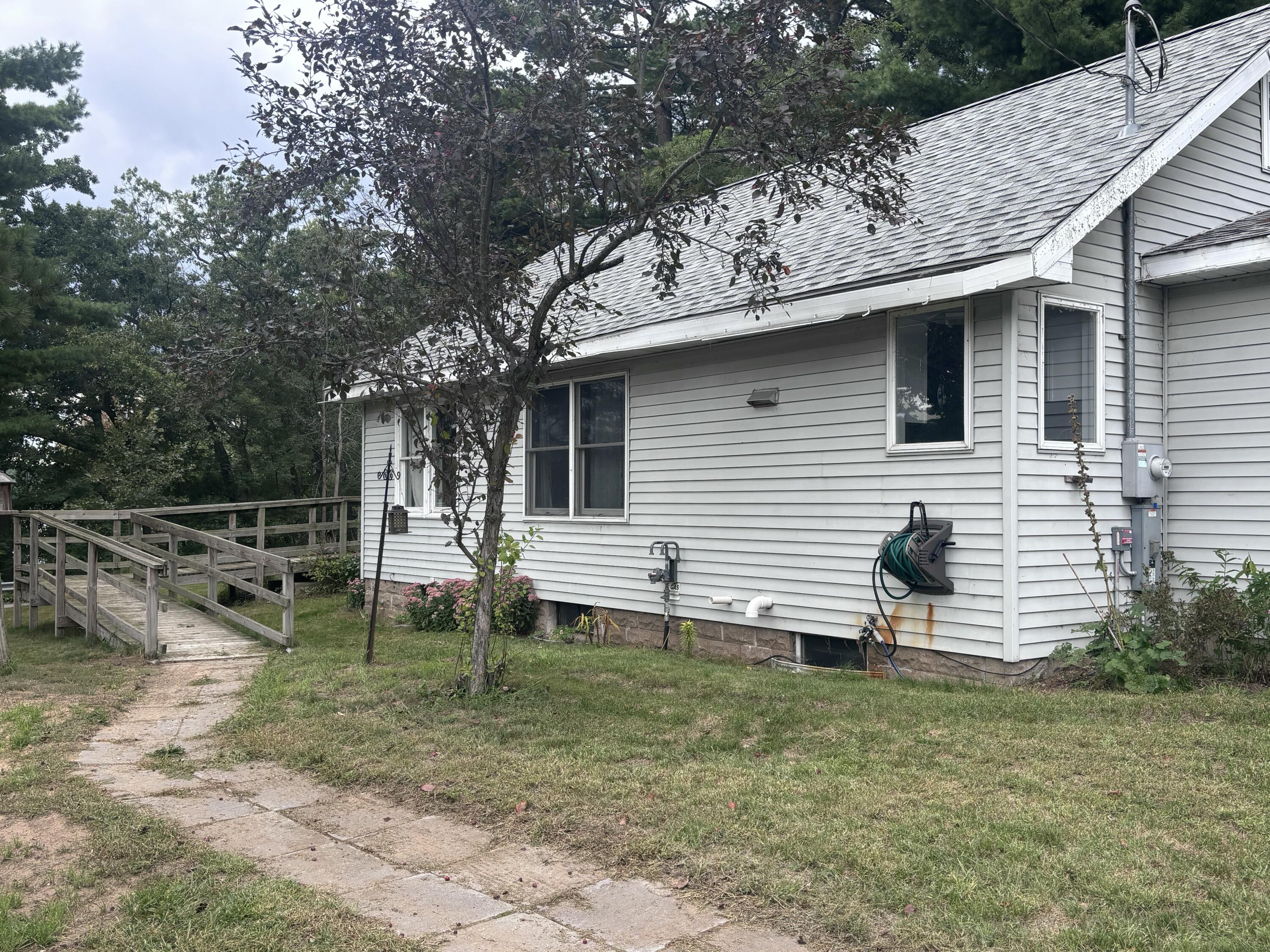 347 W Foss Avenue Property Photo 6