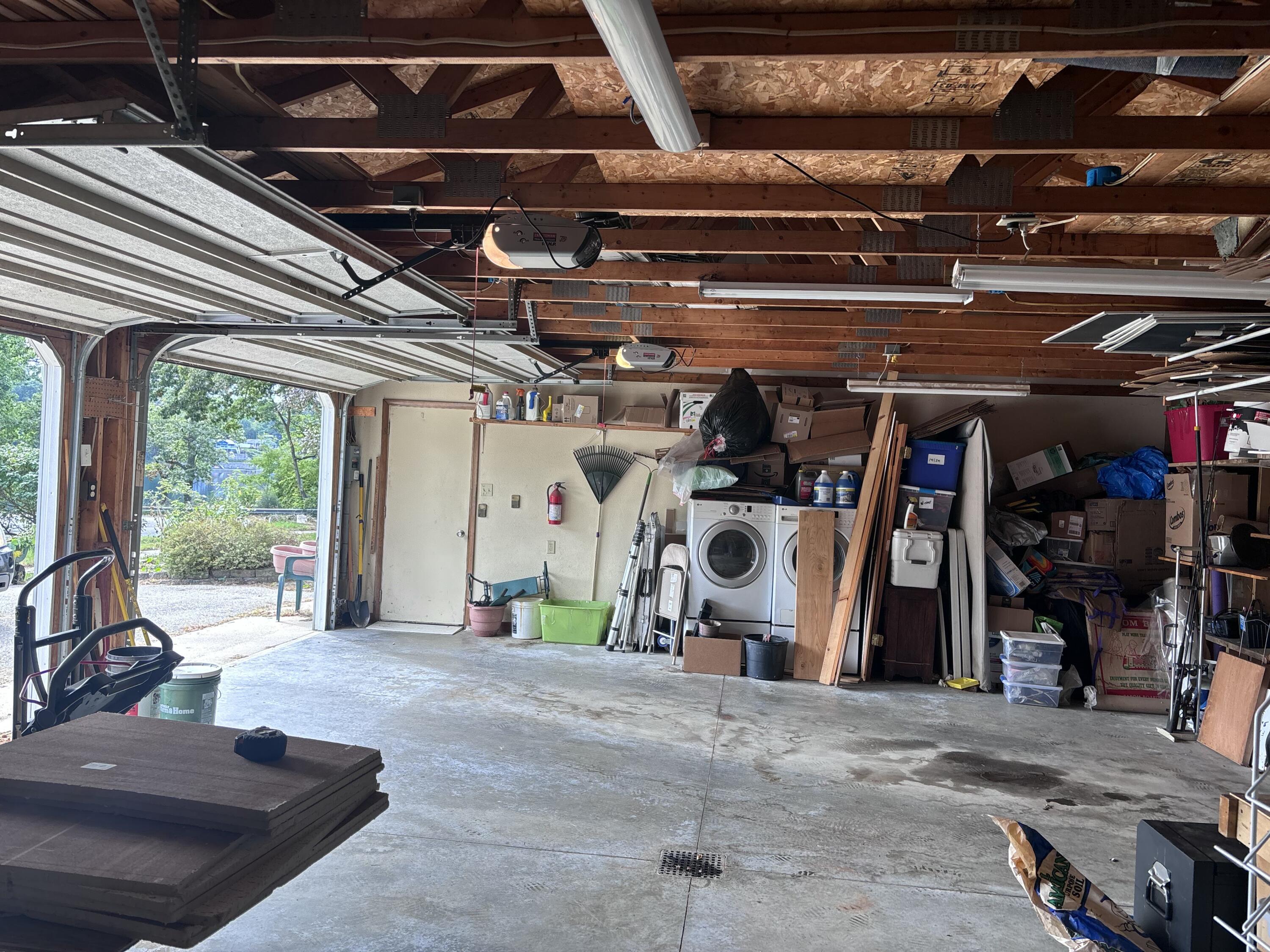 347 W Foss Avenue Property Photo 12