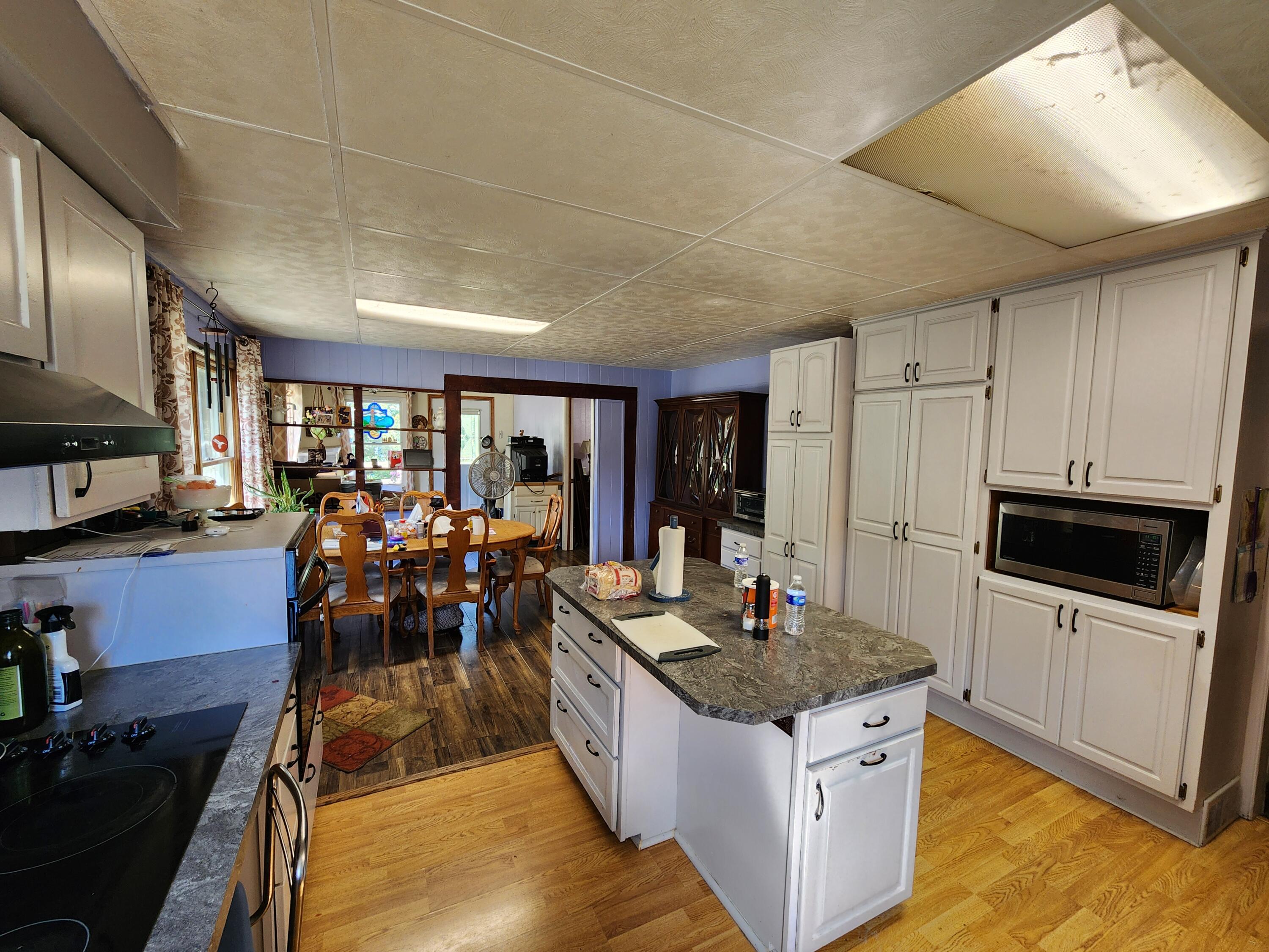 347 W Foss Avenue Property Photo 17