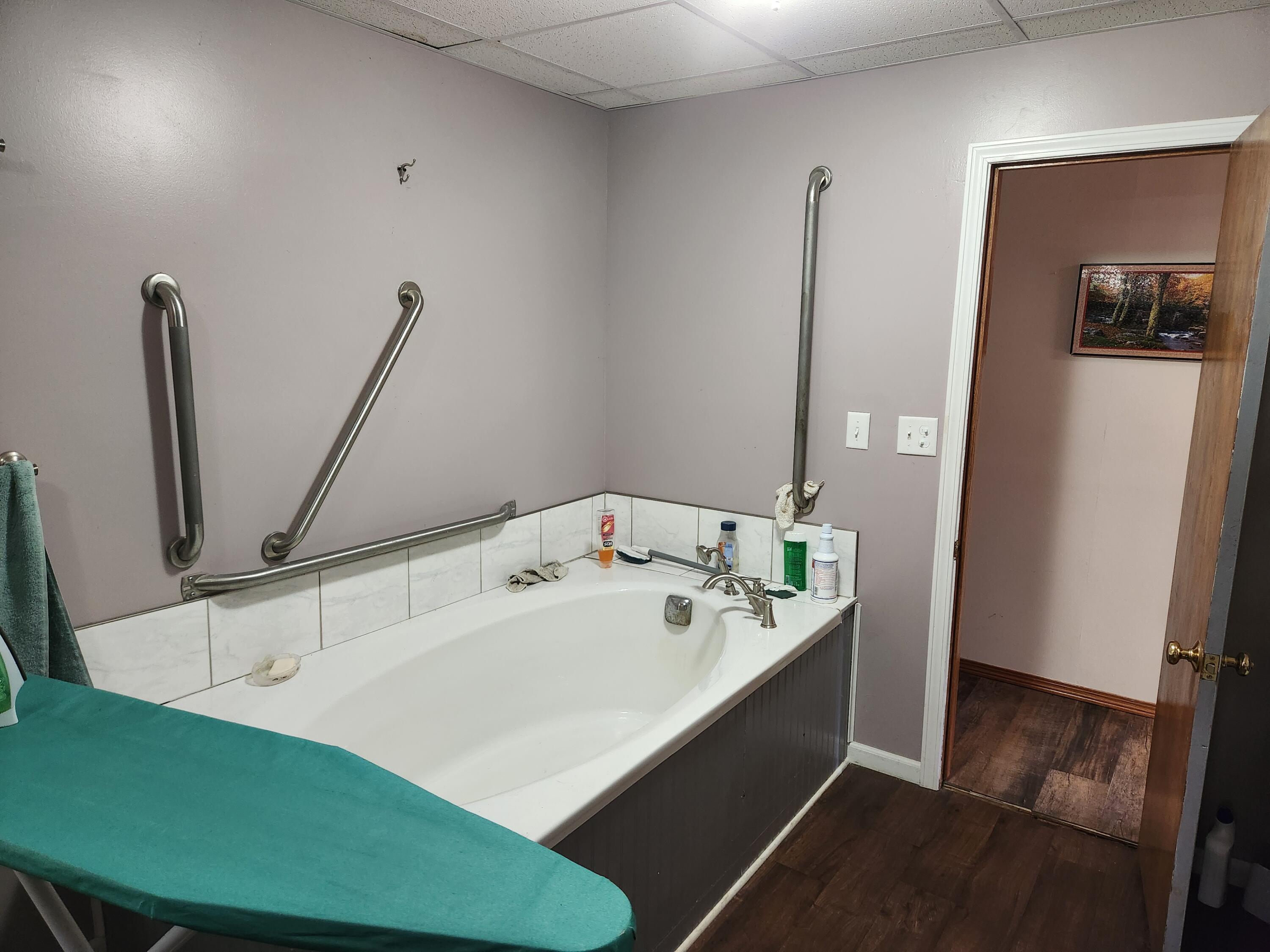 347 W Foss Avenue Property Photo 21