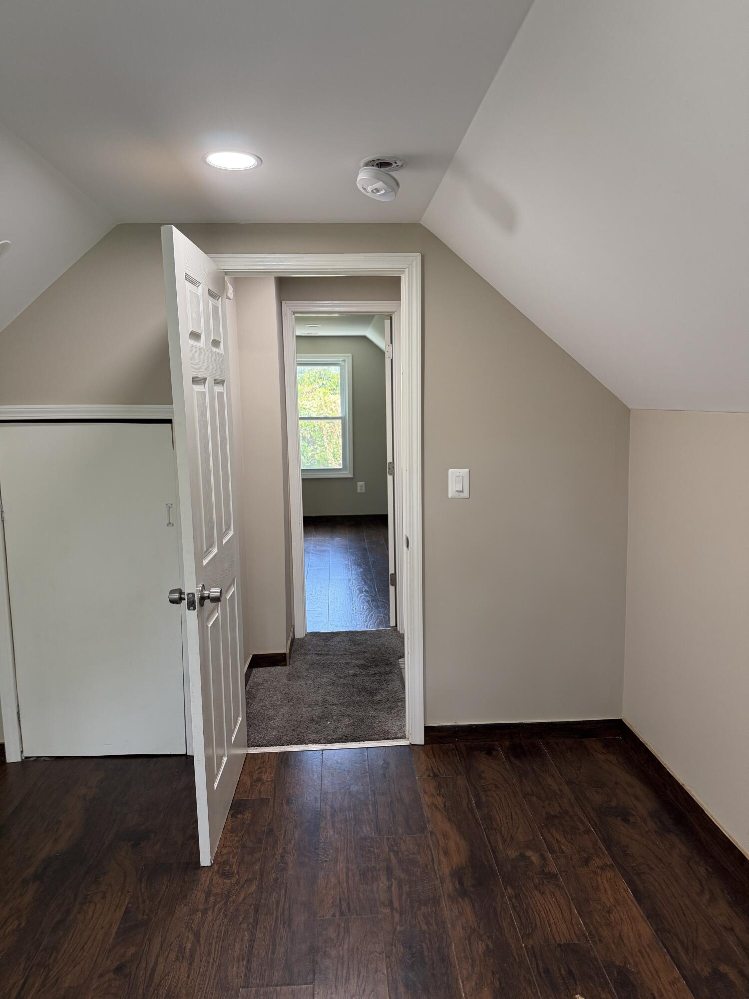 12737 Couwlier Avenue Property Photo 14