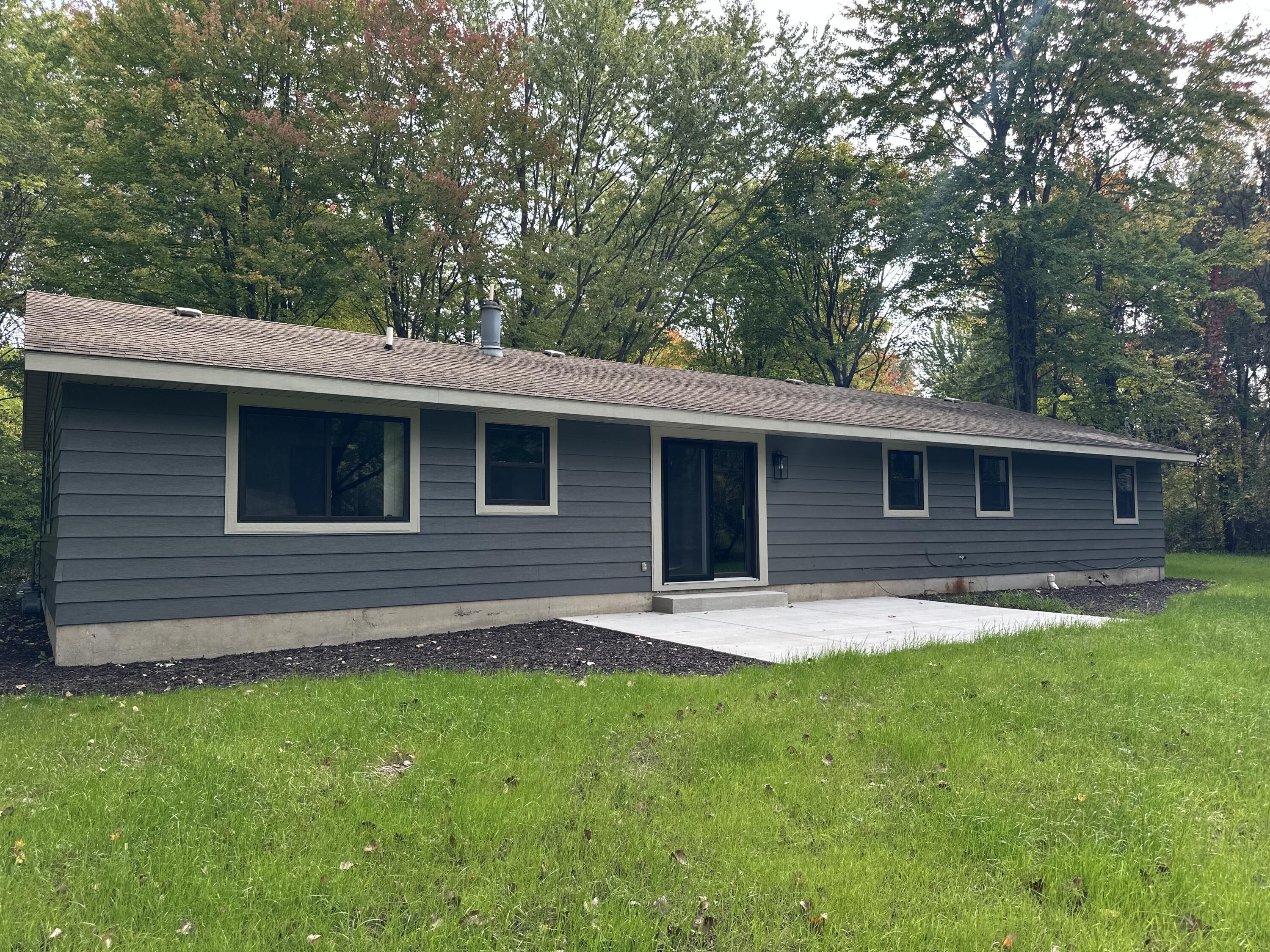 7761 Hanna Lake Avenue Se Property Photo 5
