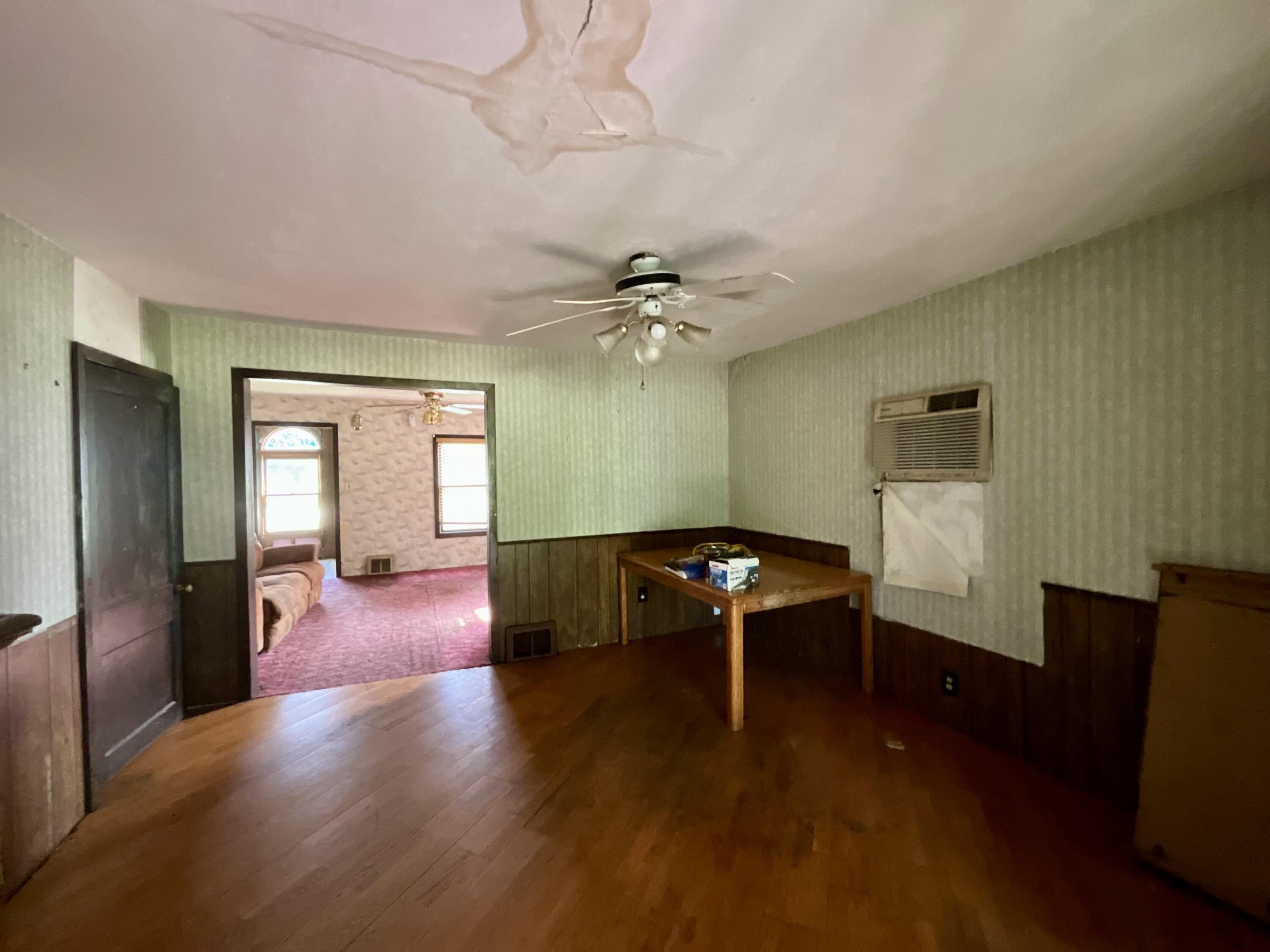 2031 10 Mile Road Ne Property Photo 13