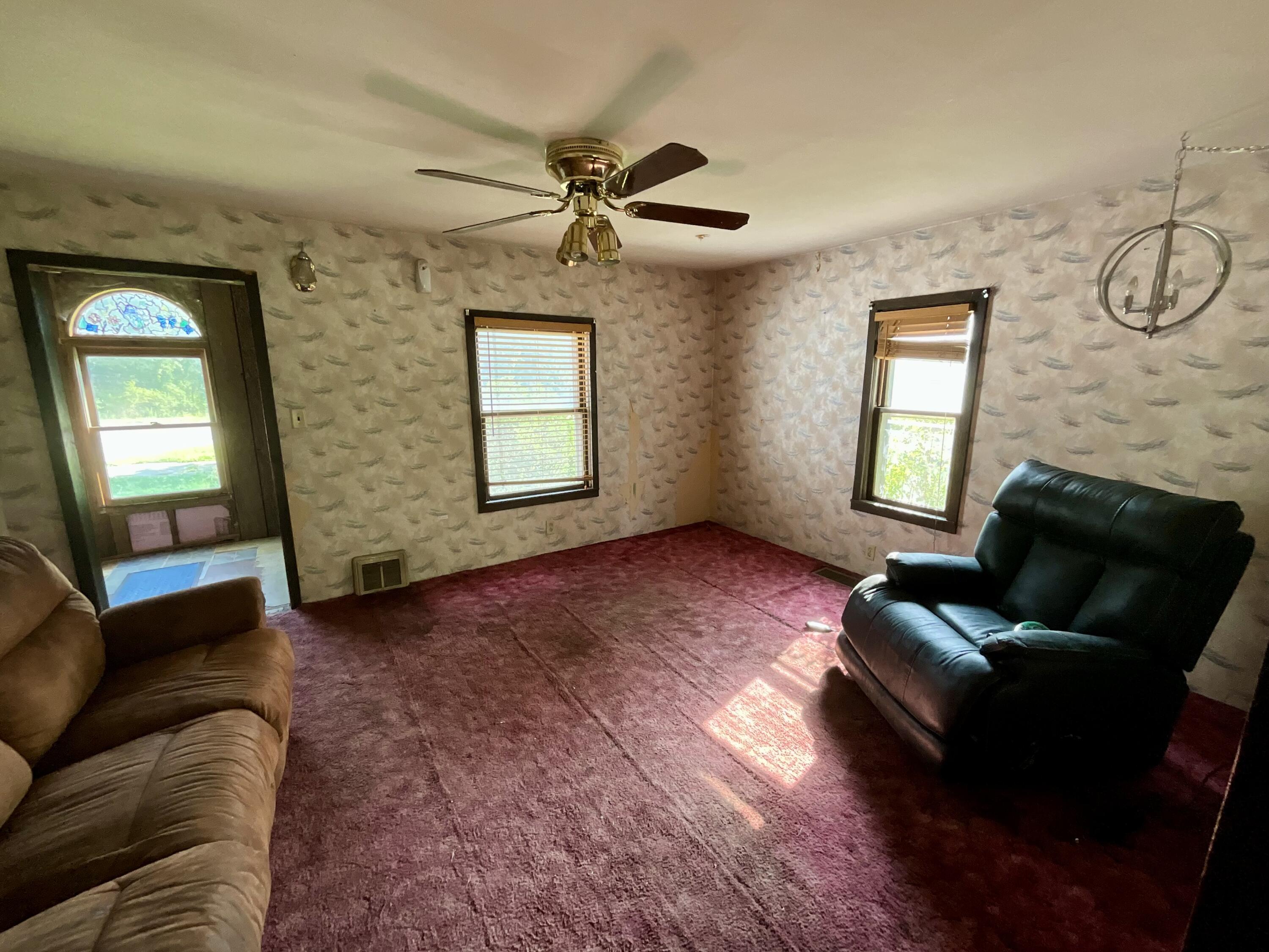 2031 10 Mile Road Ne Property Photo 14