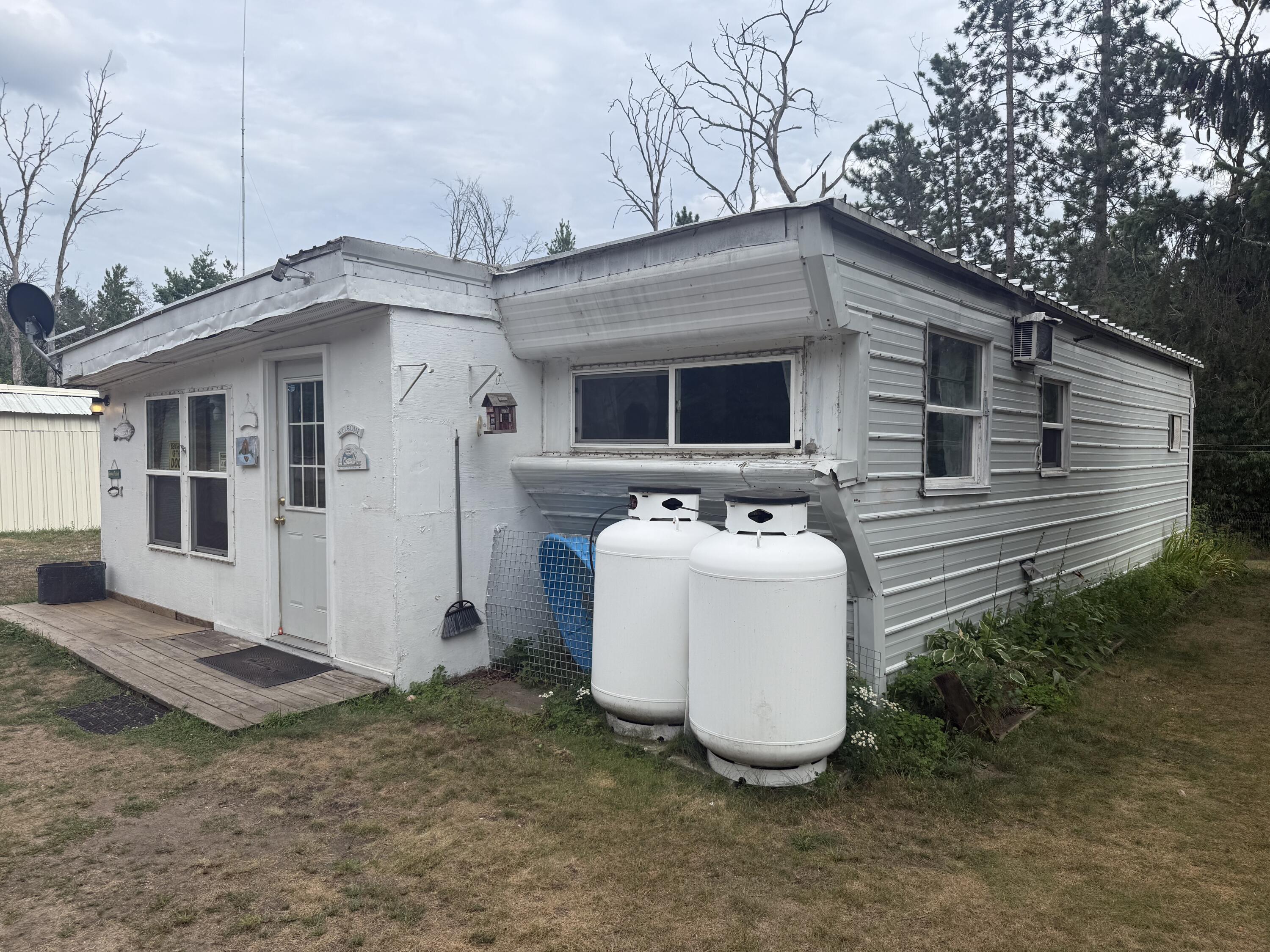 1383 W Palmer Avenue Property Photo 2