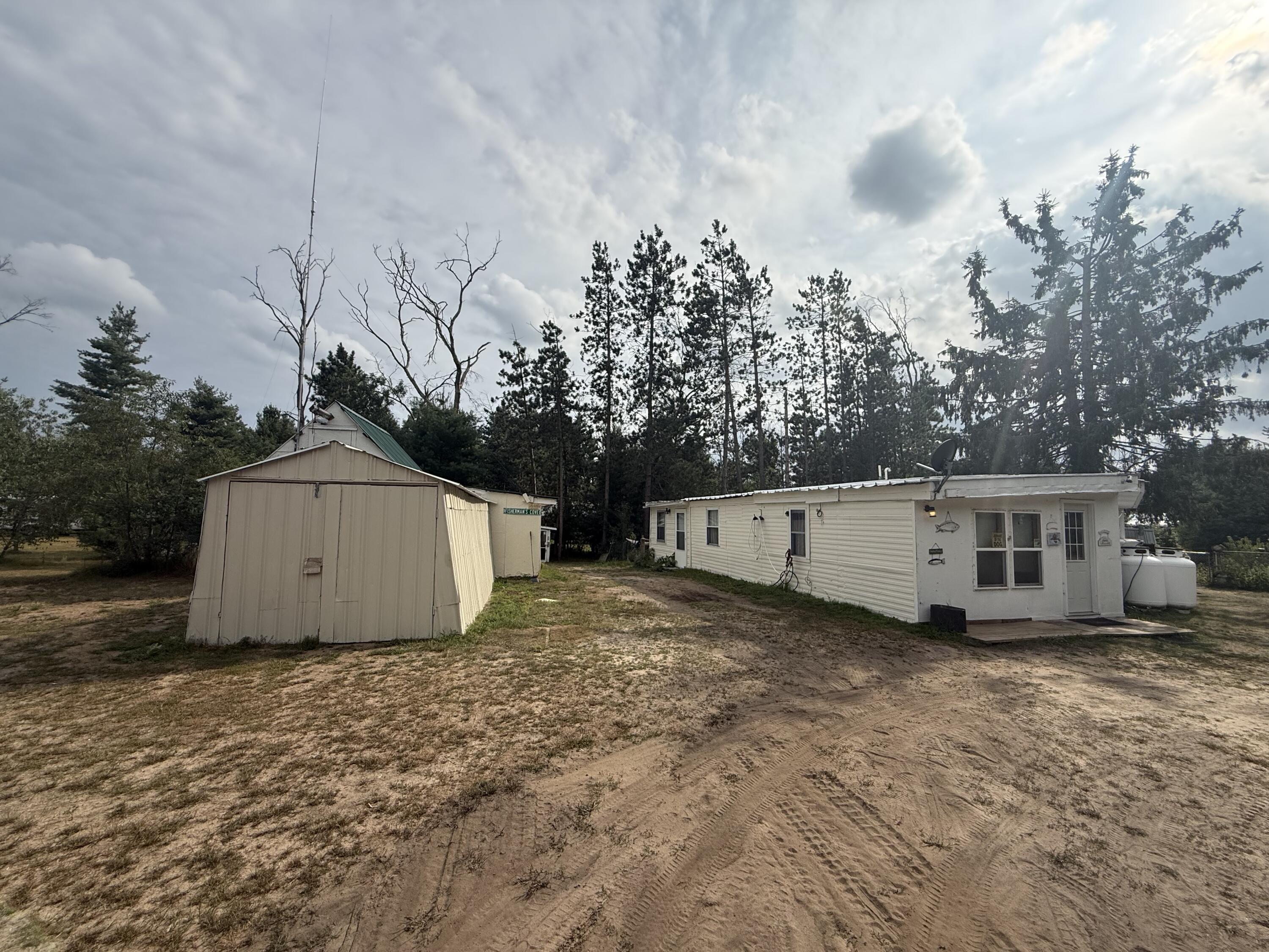 1383 W Palmer Avenue Property Photo 7