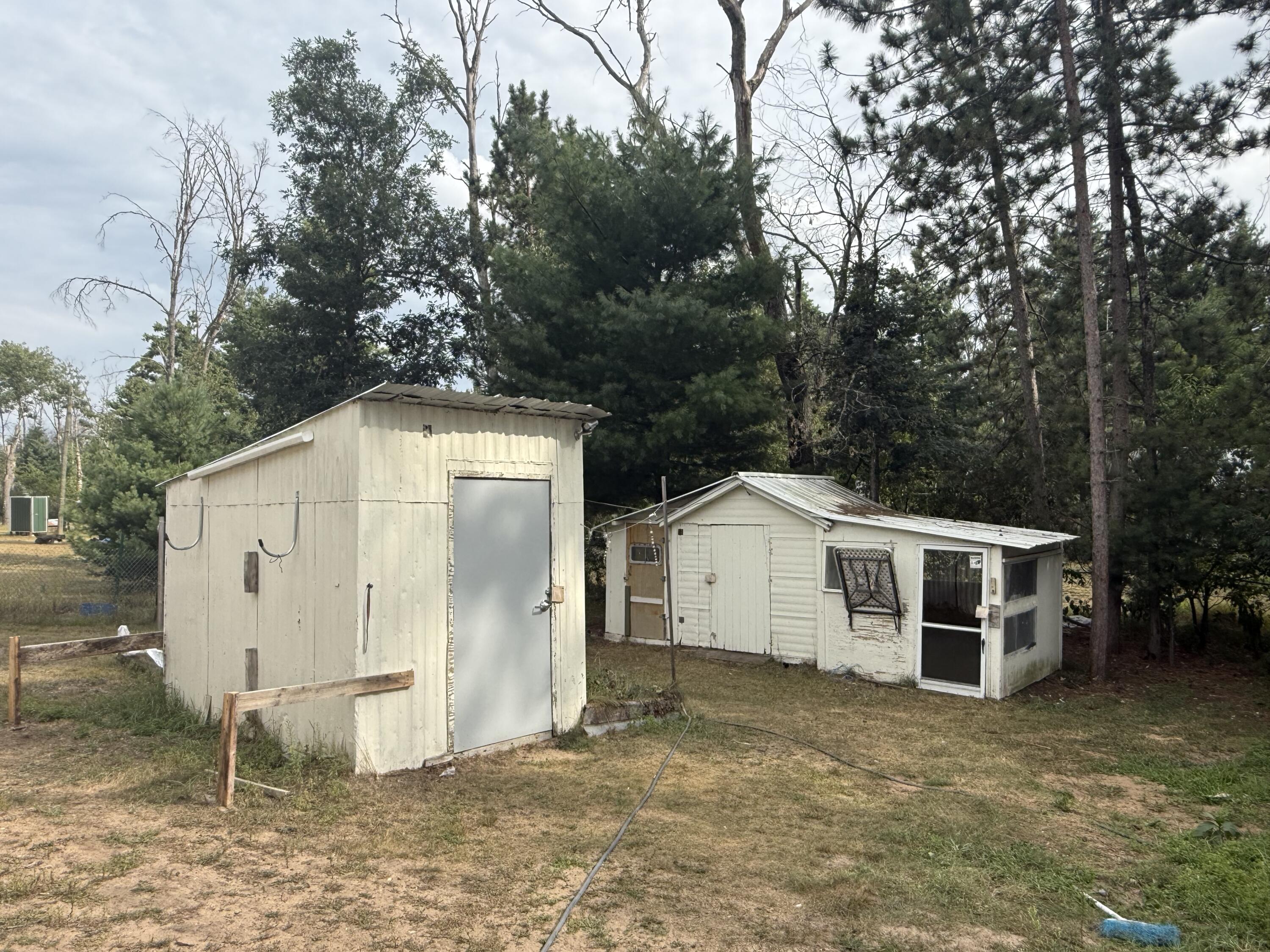 1383 W Palmer Avenue Property Photo 9