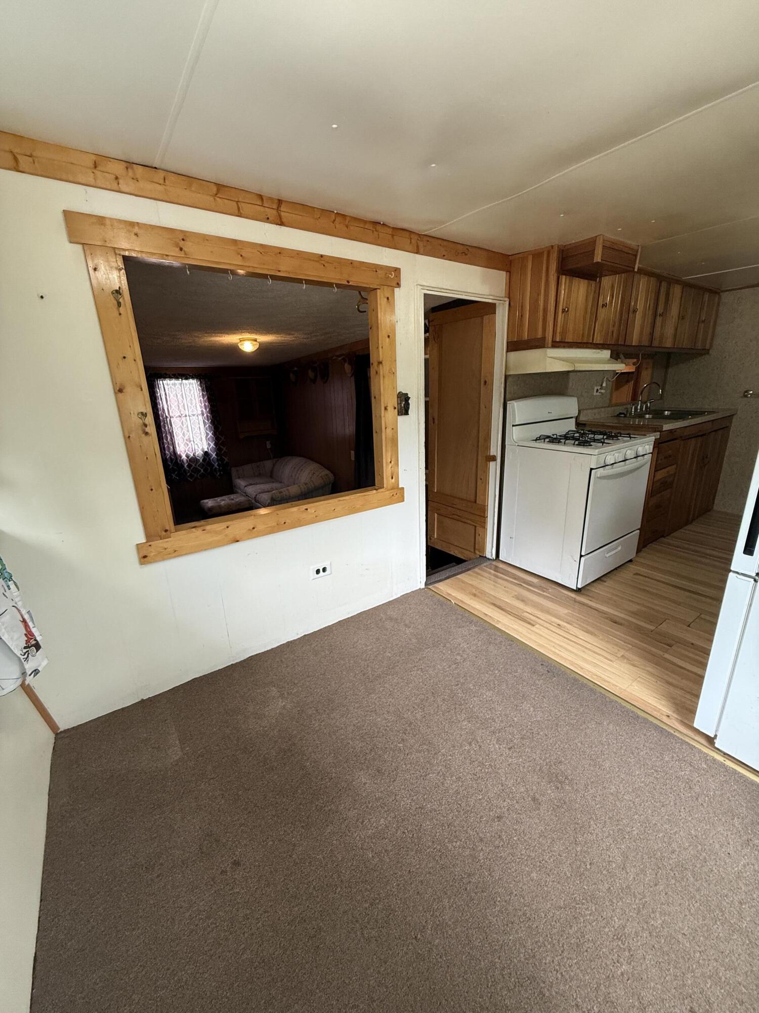 1383 W Palmer Avenue Property Photo 28