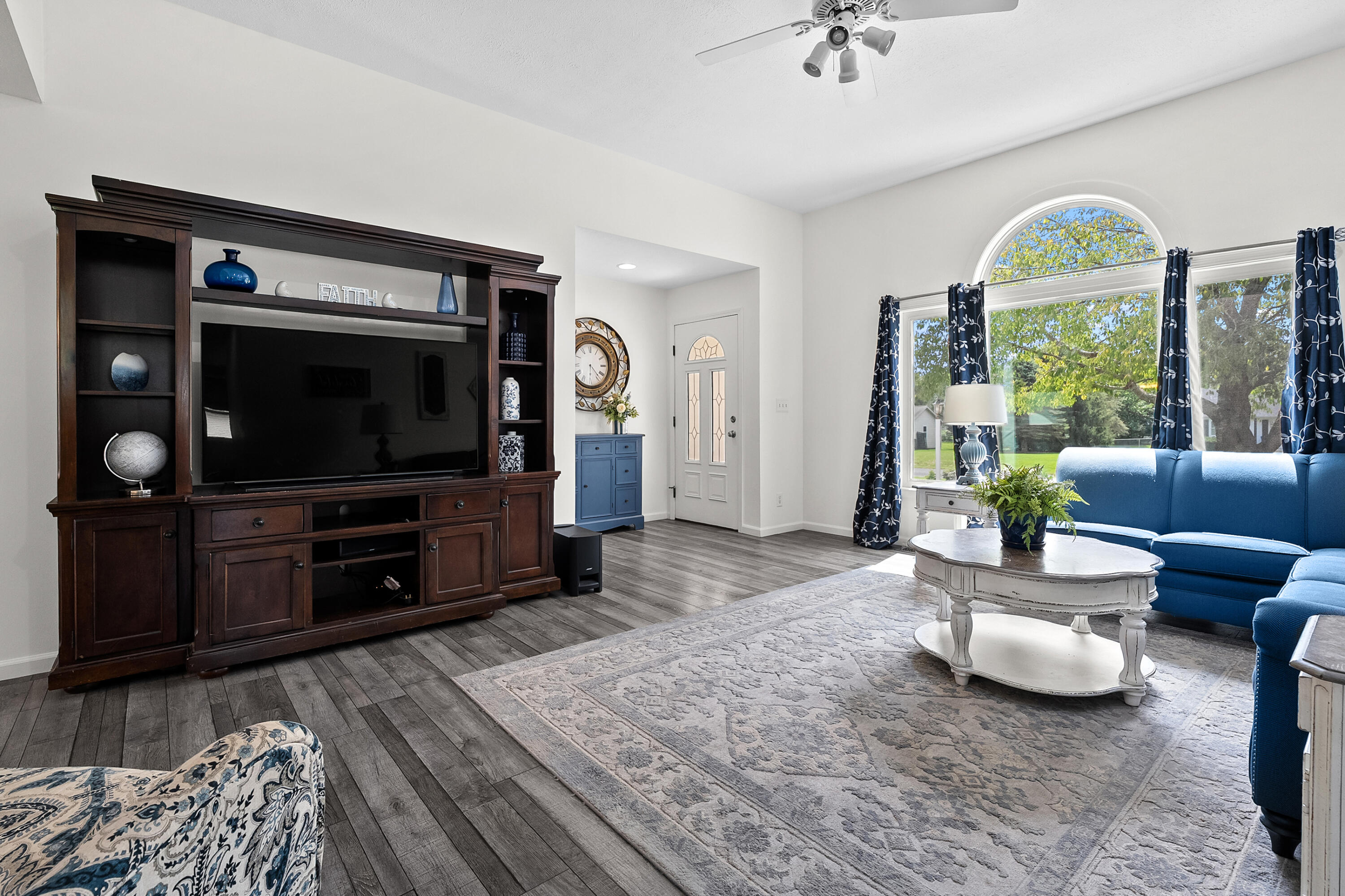 22864 Blackbird Avenue Property Photo 16