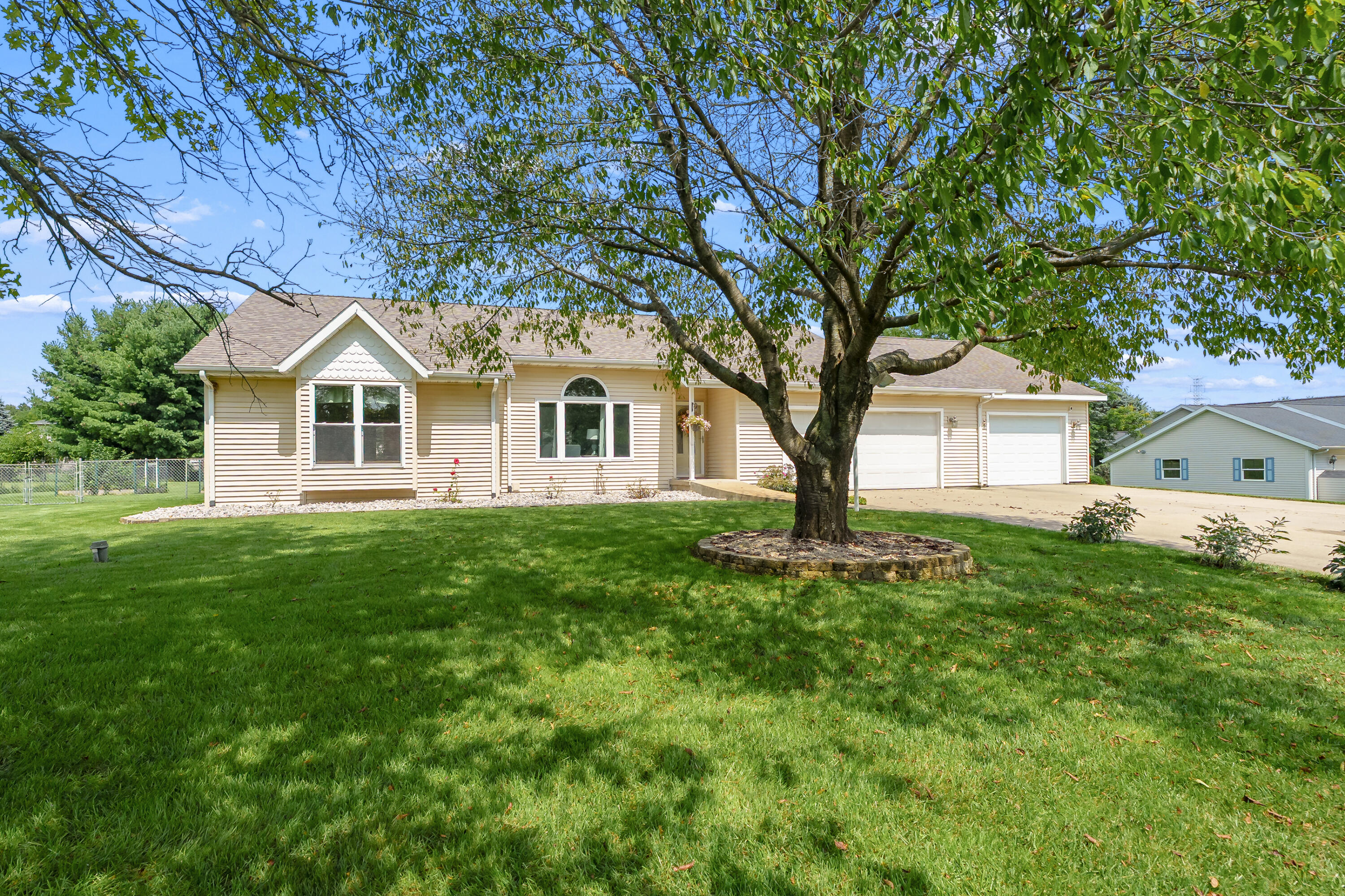 22864 Blackbird Avenue Property Photo 42