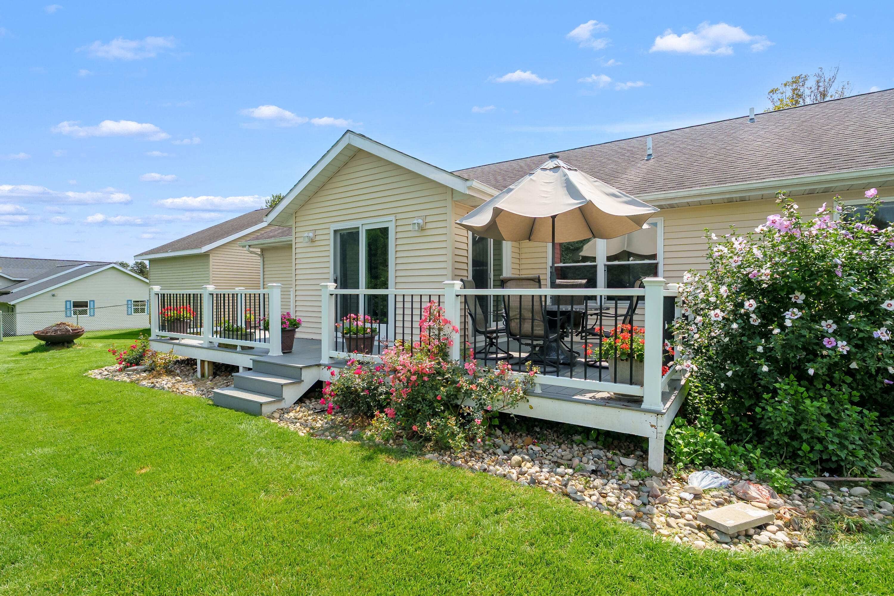 22864 Blackbird Avenue Property Photo 43